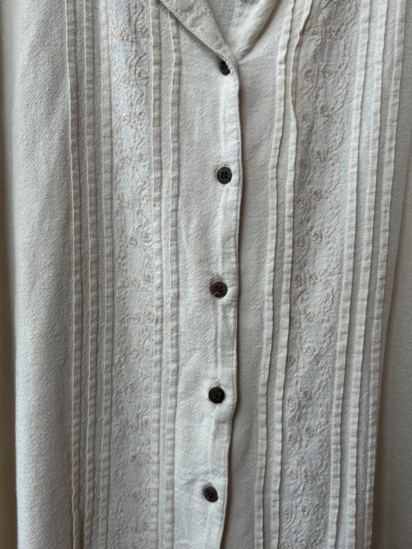 90’s Vintage Beige Cotton Button Short Sleeve Down Shirt / Size XL
