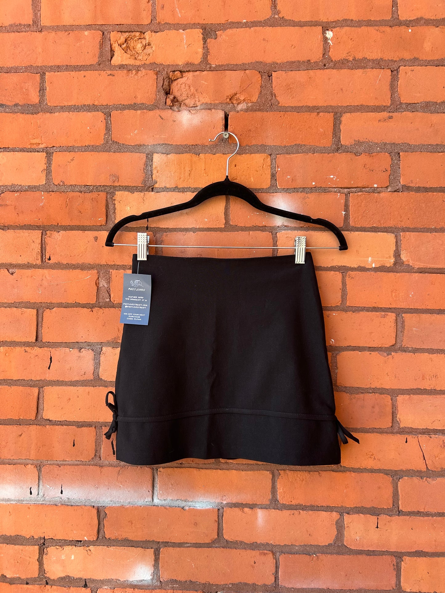 90’s Vintage Black Bow Mini Skirt / 24 Waist