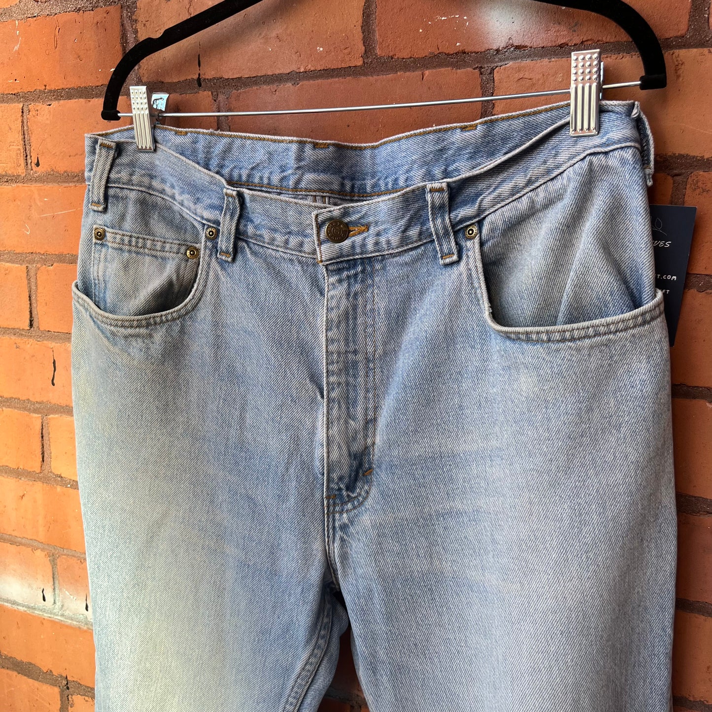 90’s Vintage Light Wash Jeans / 34 Waist