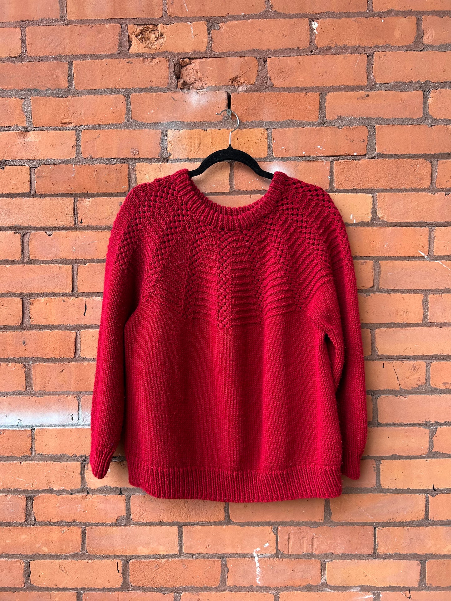 90’s Vintage Red Hand Knit Sweater / Size M