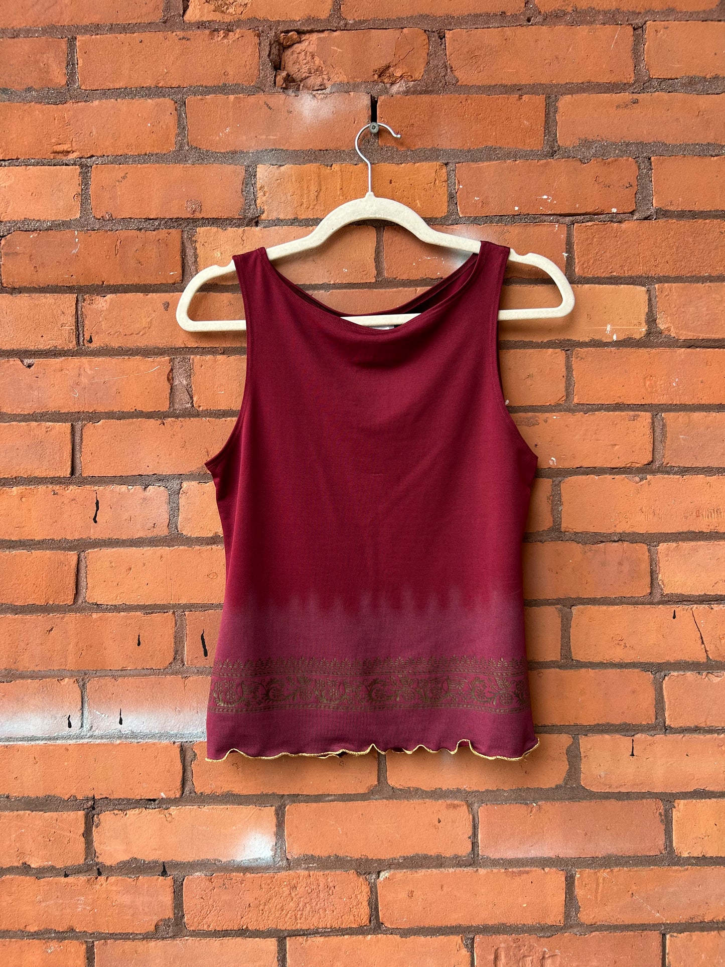 90’s Vintage Burgundy Ombre Tank Top / Size S-M