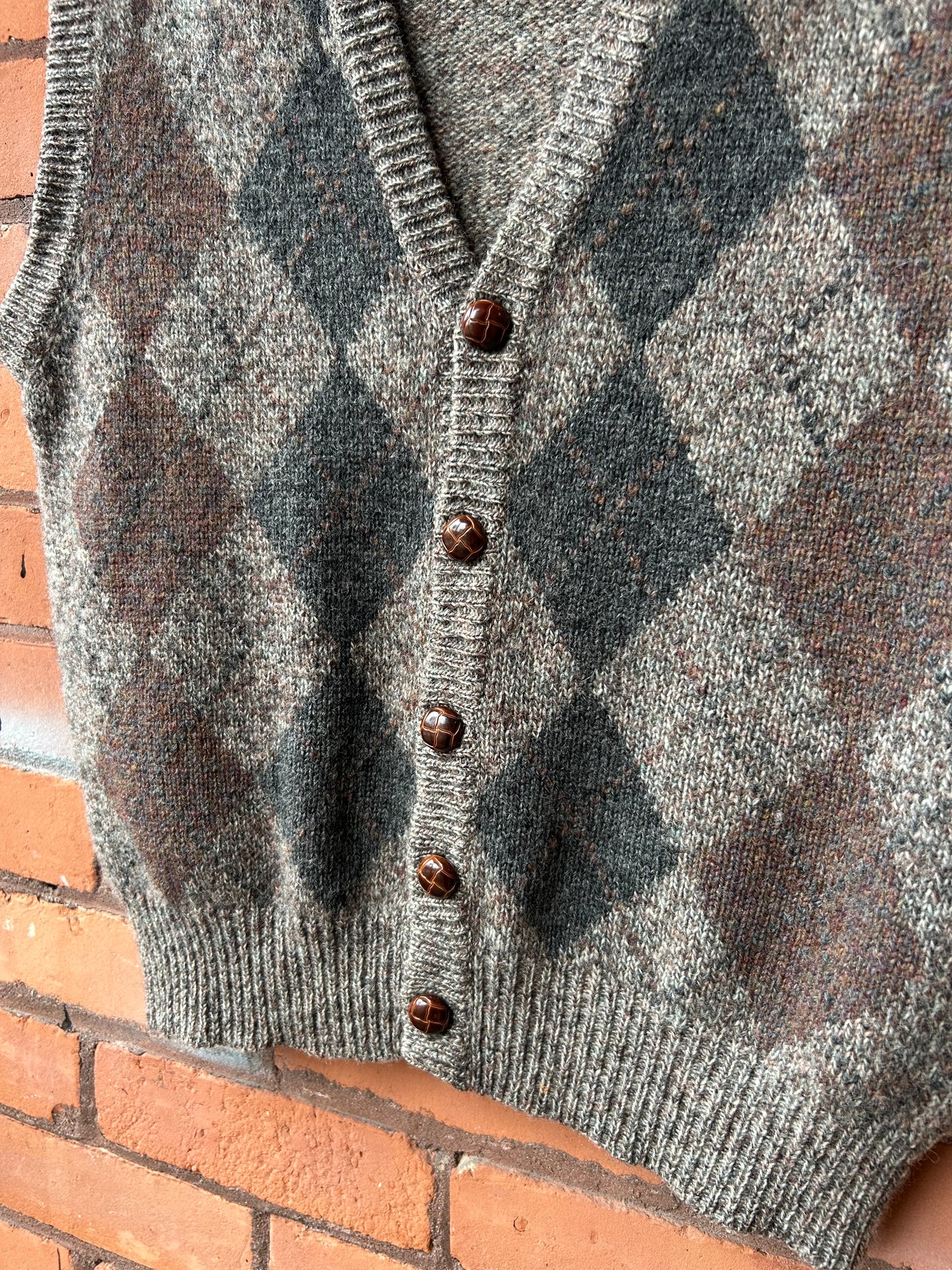 90’s Vintage Taupe Argyle Wool Sweater Vest / Size M