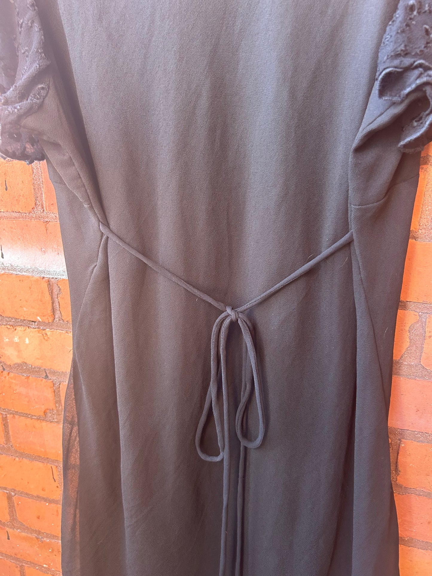 90’s Vintage Black Flutter Sleeve Midi Dress / Size 4X
