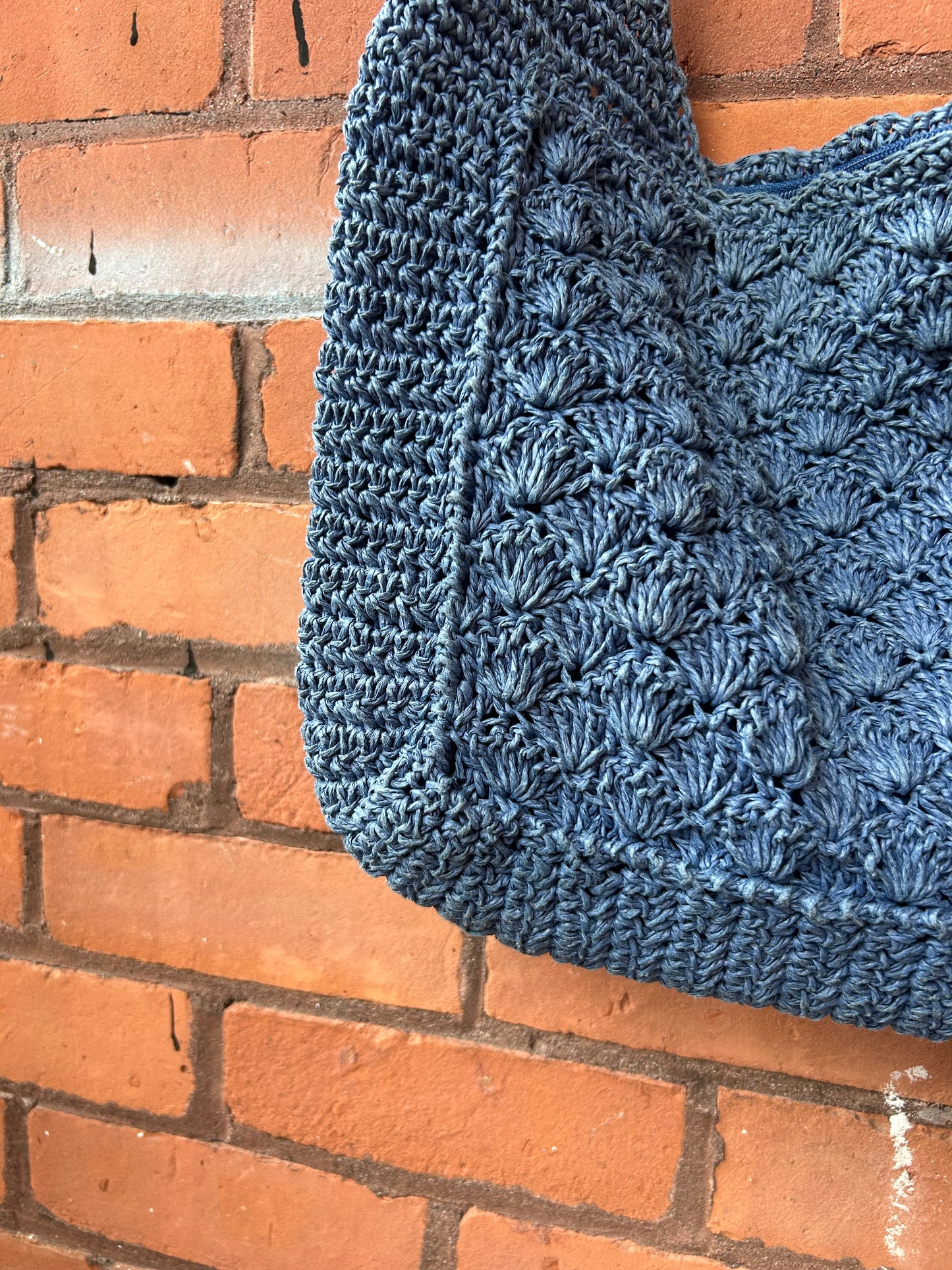 90’s Vintage Blue Crotchet Purse