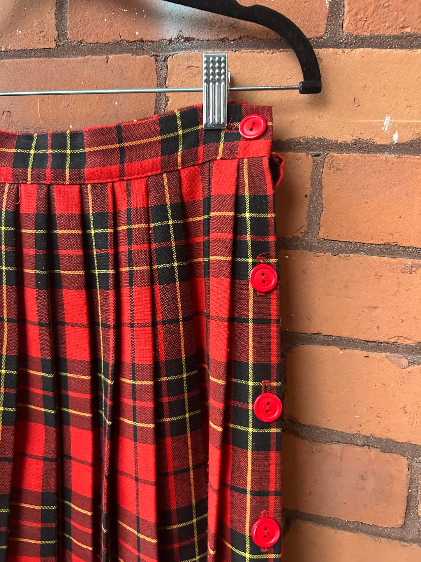 80’s Vintage Red Tartan Wool Button Up Skirt / 26 Waist