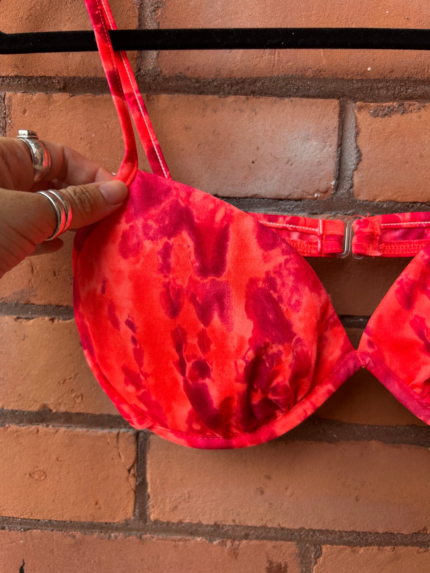 90’s Vintage Pink Tie Dye Swim Bra / Size M