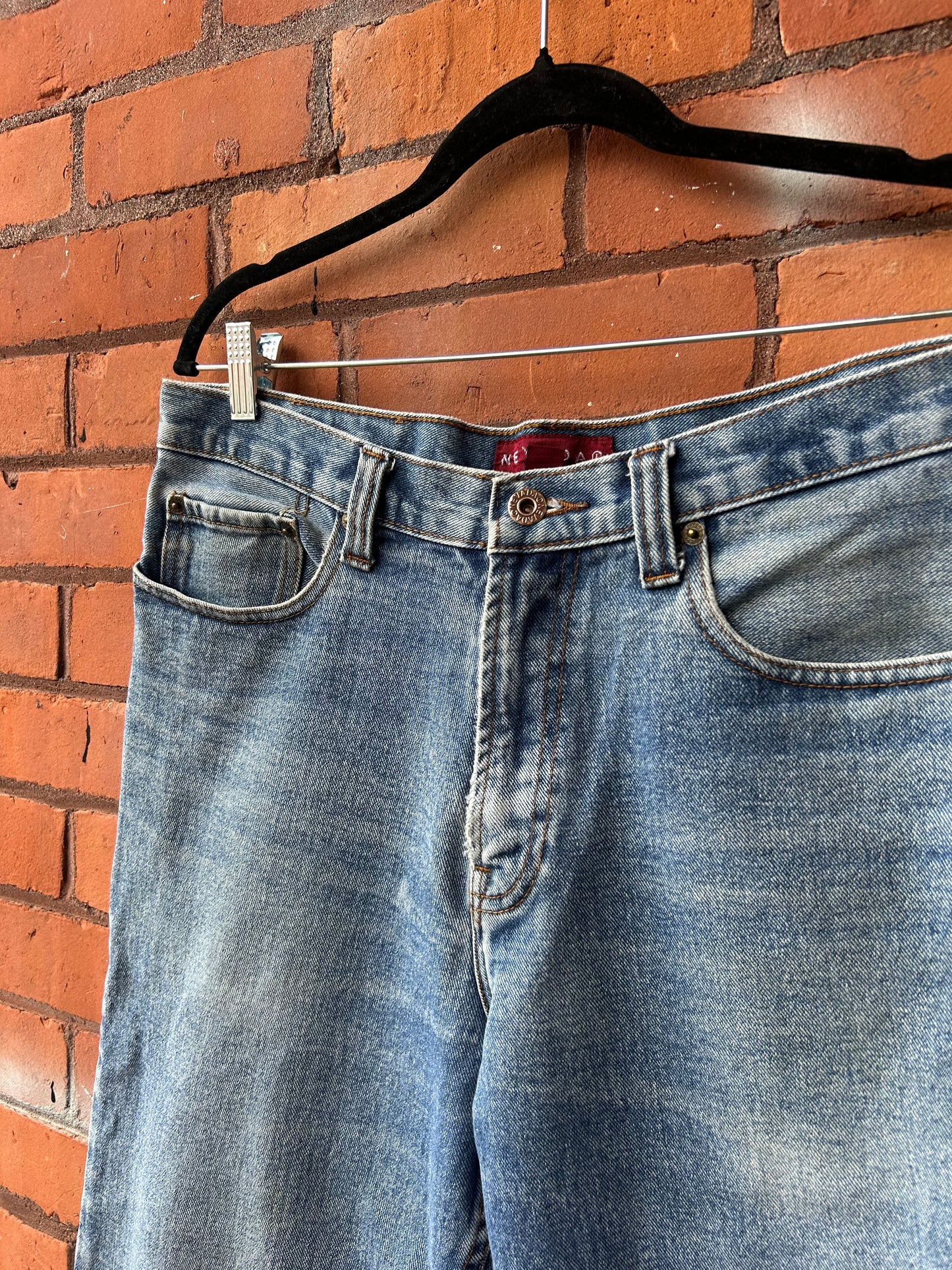 90’s Vintage Faded Blue Straight Leg Long Jeans / 34 Waist