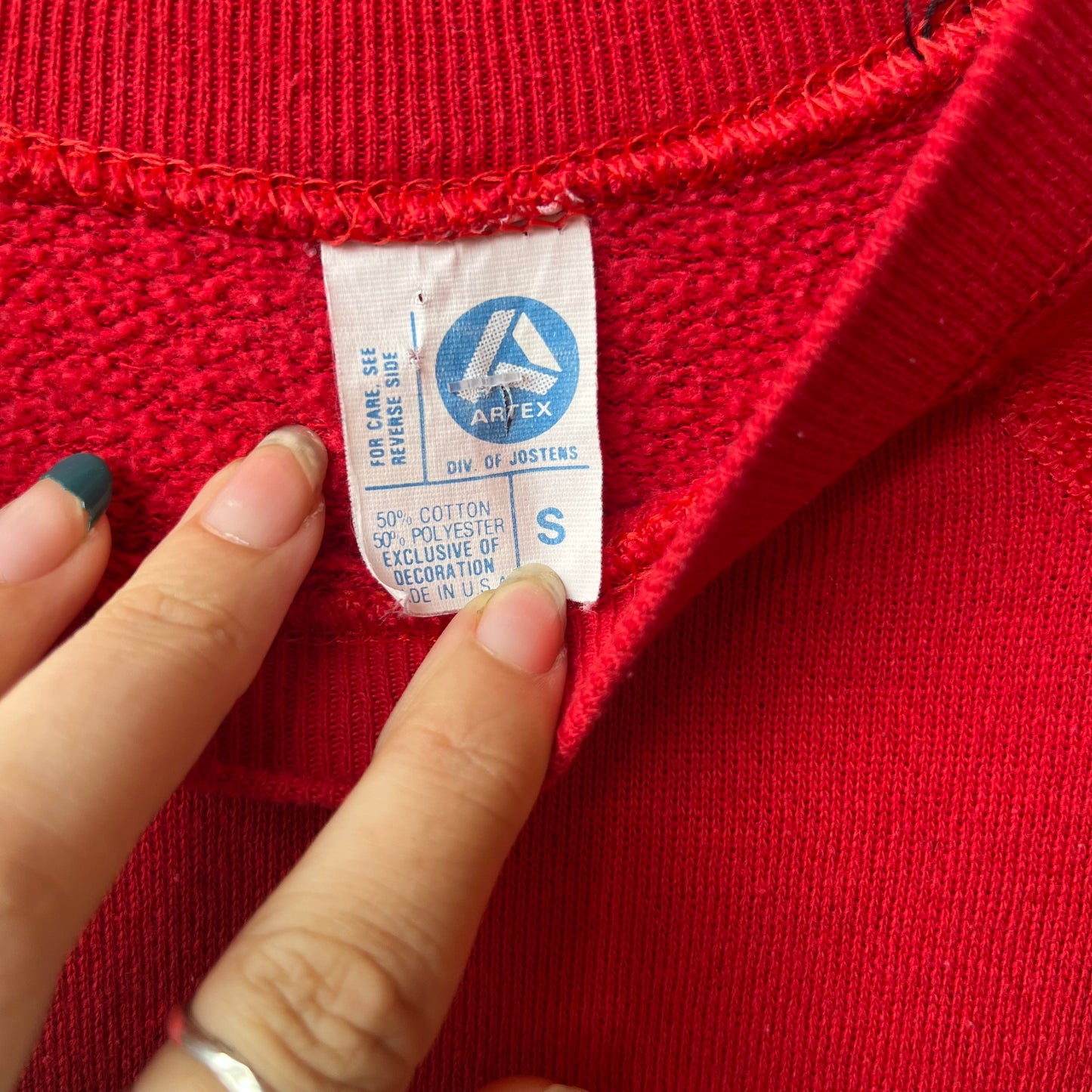 90’s Vintage Chicago Bulls Red Crewneck Sweater / Size S