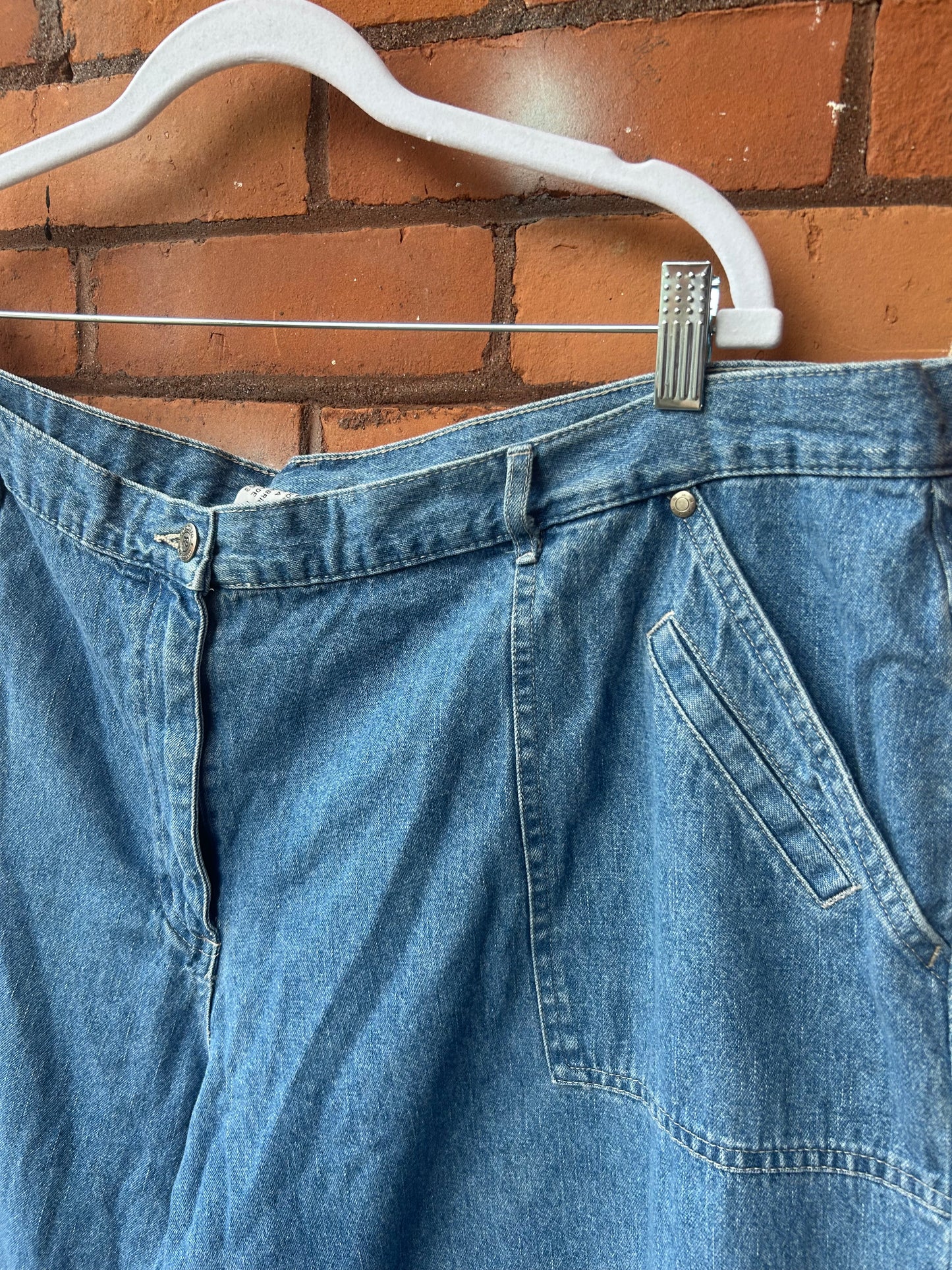 90’s Vintage Classic Blue Wide Leg Jeans / 46 Waist