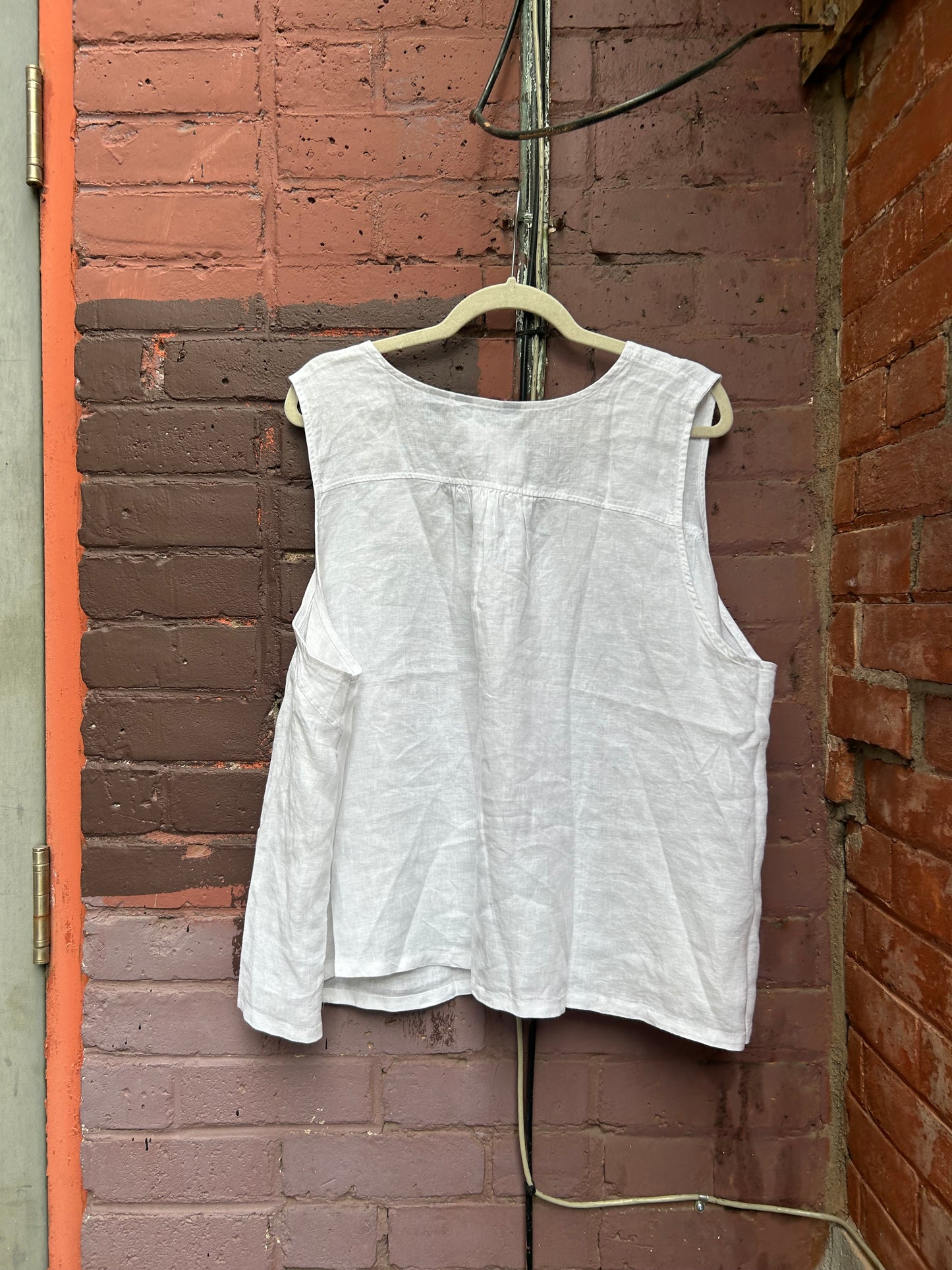 Y2K Vintage White Linen Flowy Tank / Size 3X
