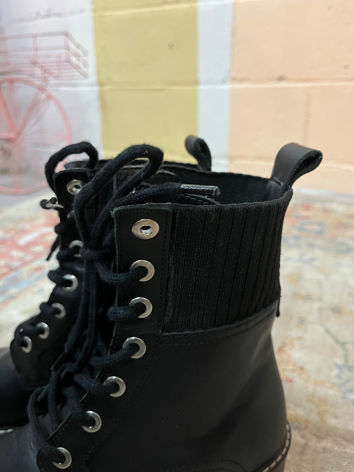Modern Mango Black Leather Chunky Lace Up Boots / Size 7.5