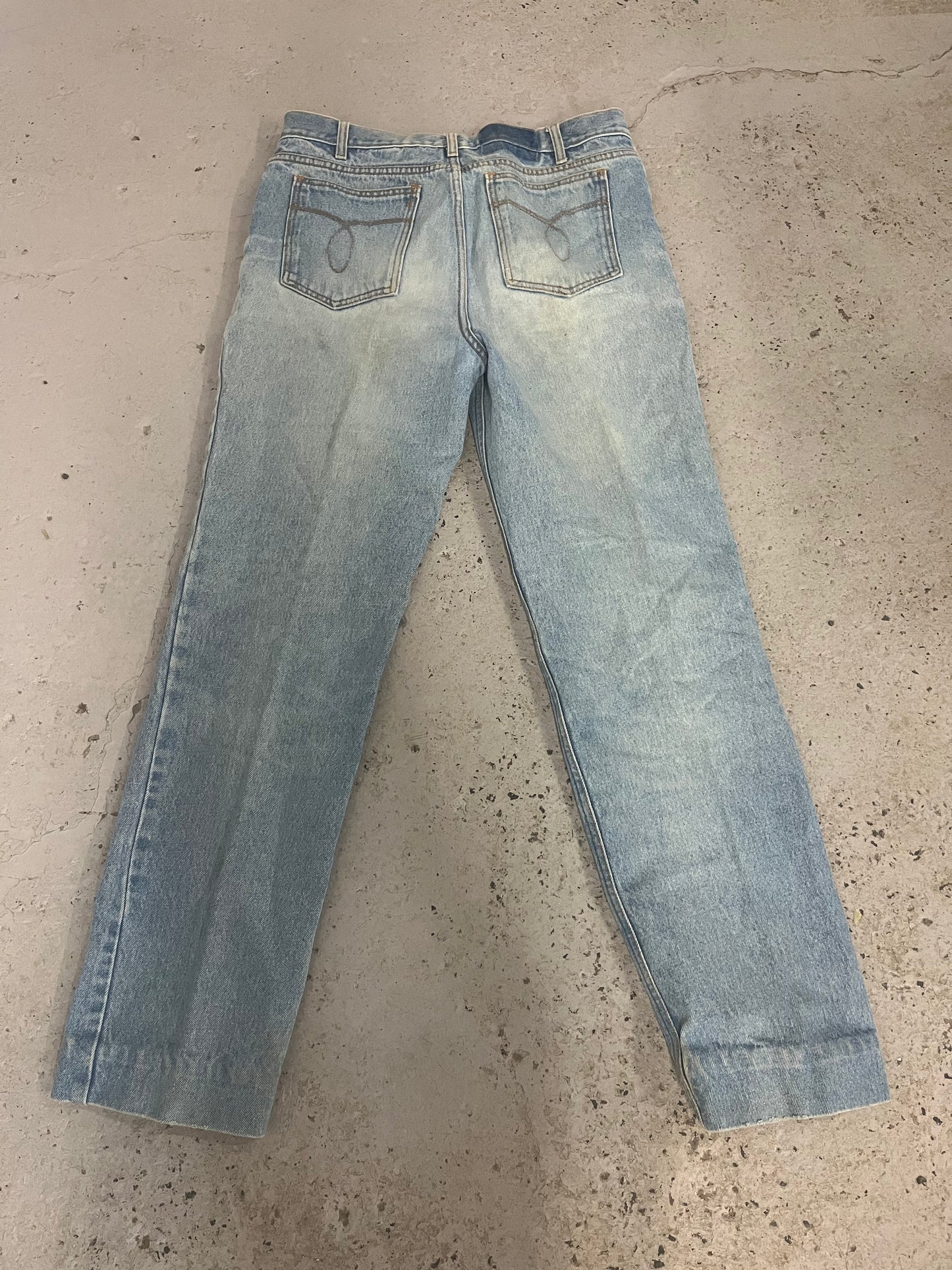 90’s Vintage Faded Light Wash Straight Leg Jeans / 32 Waist