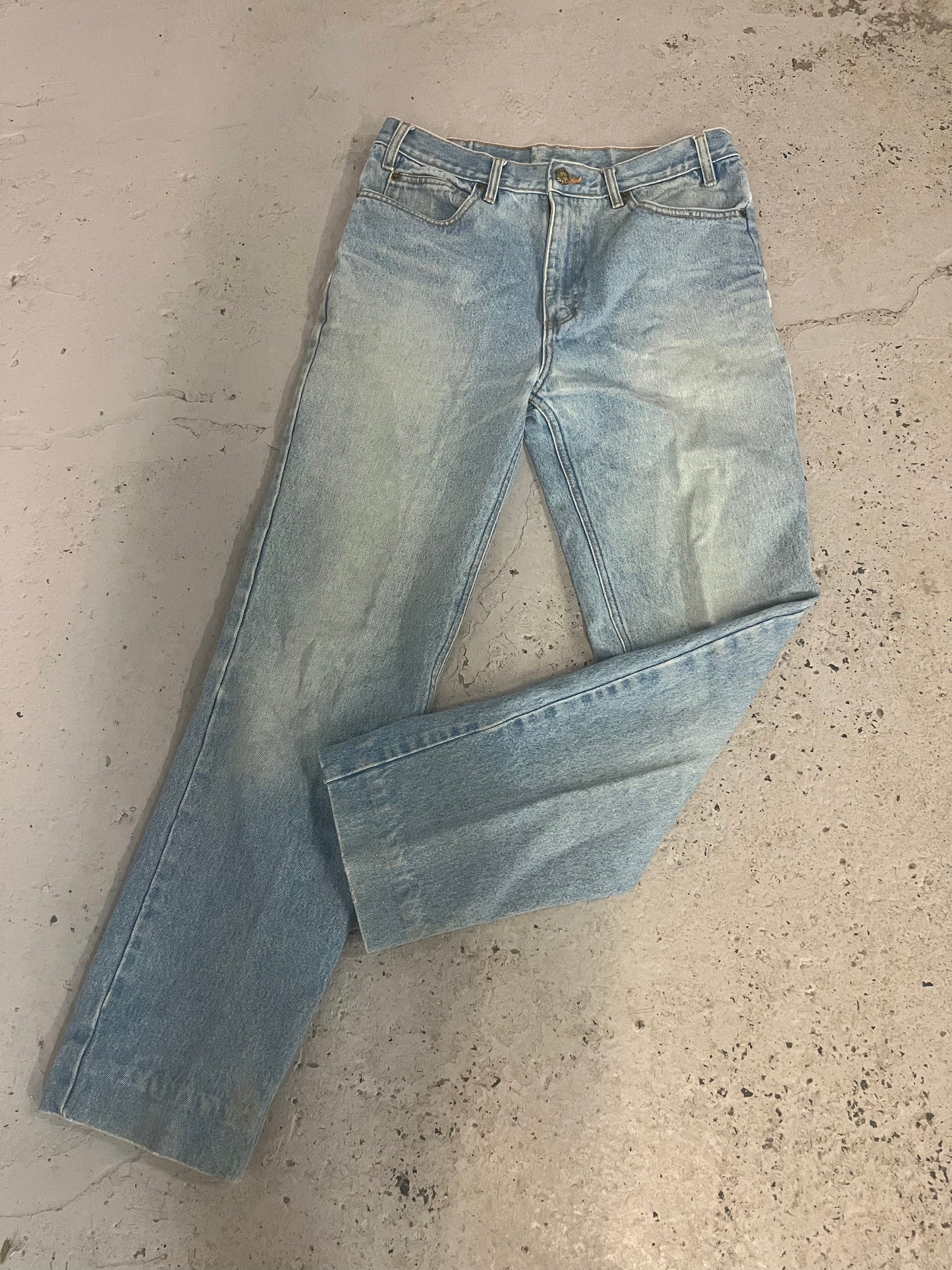 90’s Vintage Faded Light Wash Straight Leg Jeans / 32 Waist
