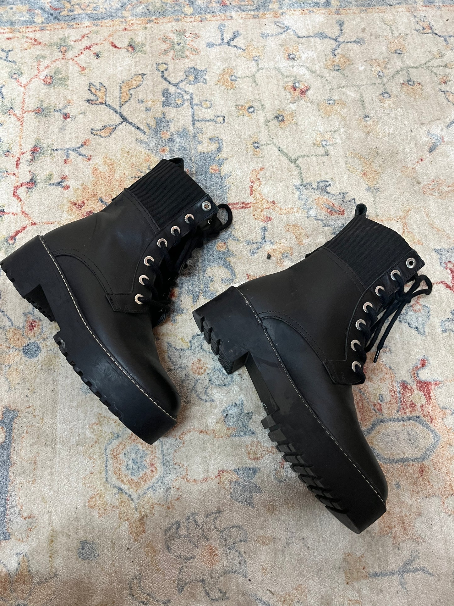 Modern Mango Black Leather Chunky Lace Up Boots / Size 7.5