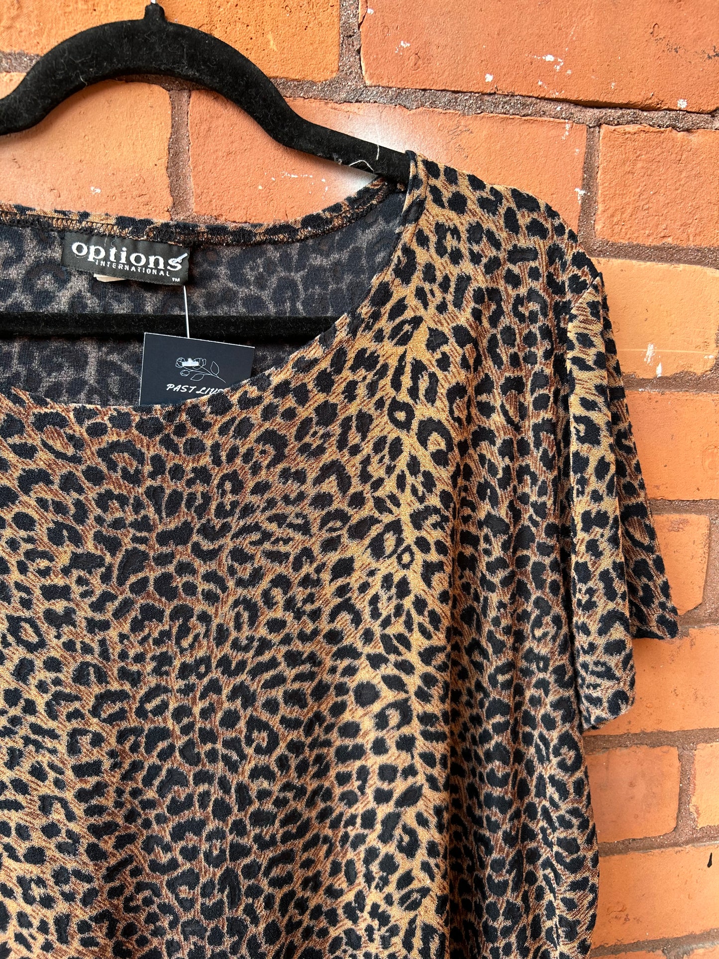 90’s Vintage Slinky Leopard Print Tee / Size XXL