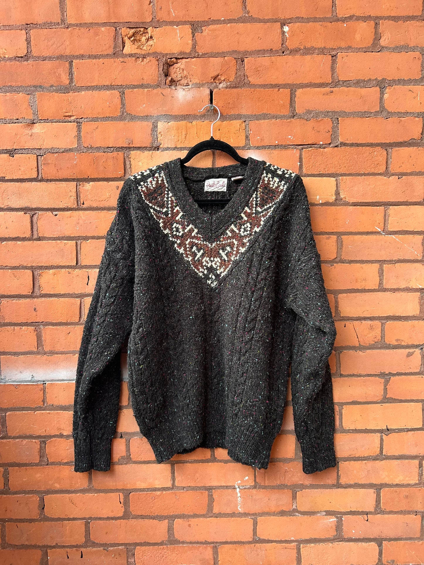 90’s Vintage Grey Fair Isle V-Neck Chunky Knit Sweater / Size XL