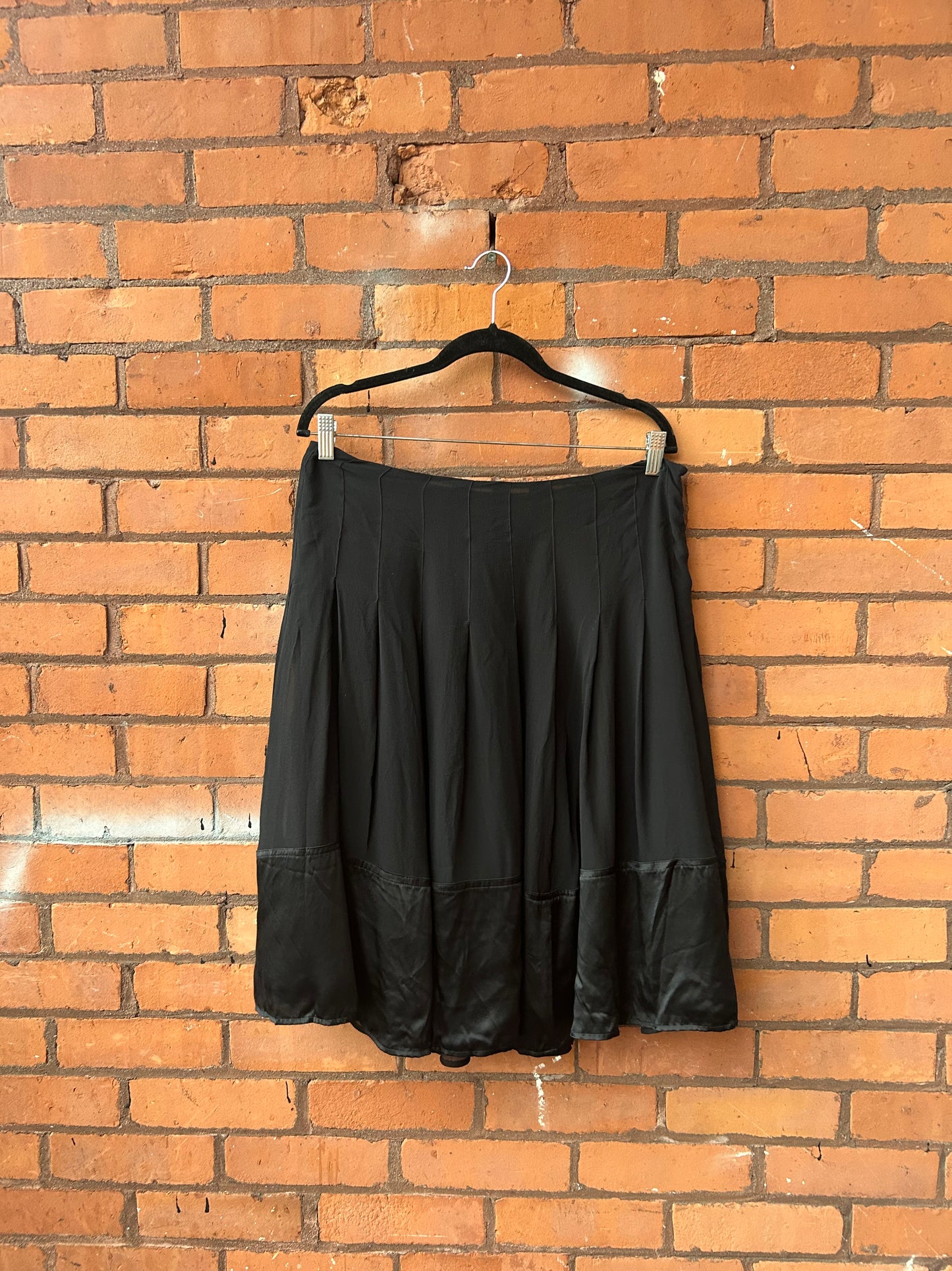 90’s Vintage Black Silk Midi Skirt / 34 Waist