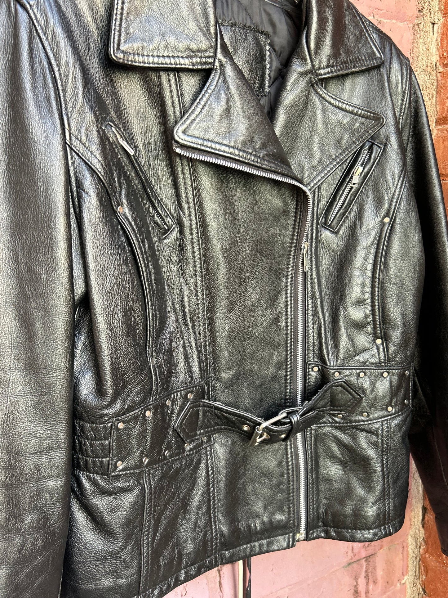 90’s Vintage Black Leather Stud Moto Jacket / Size M