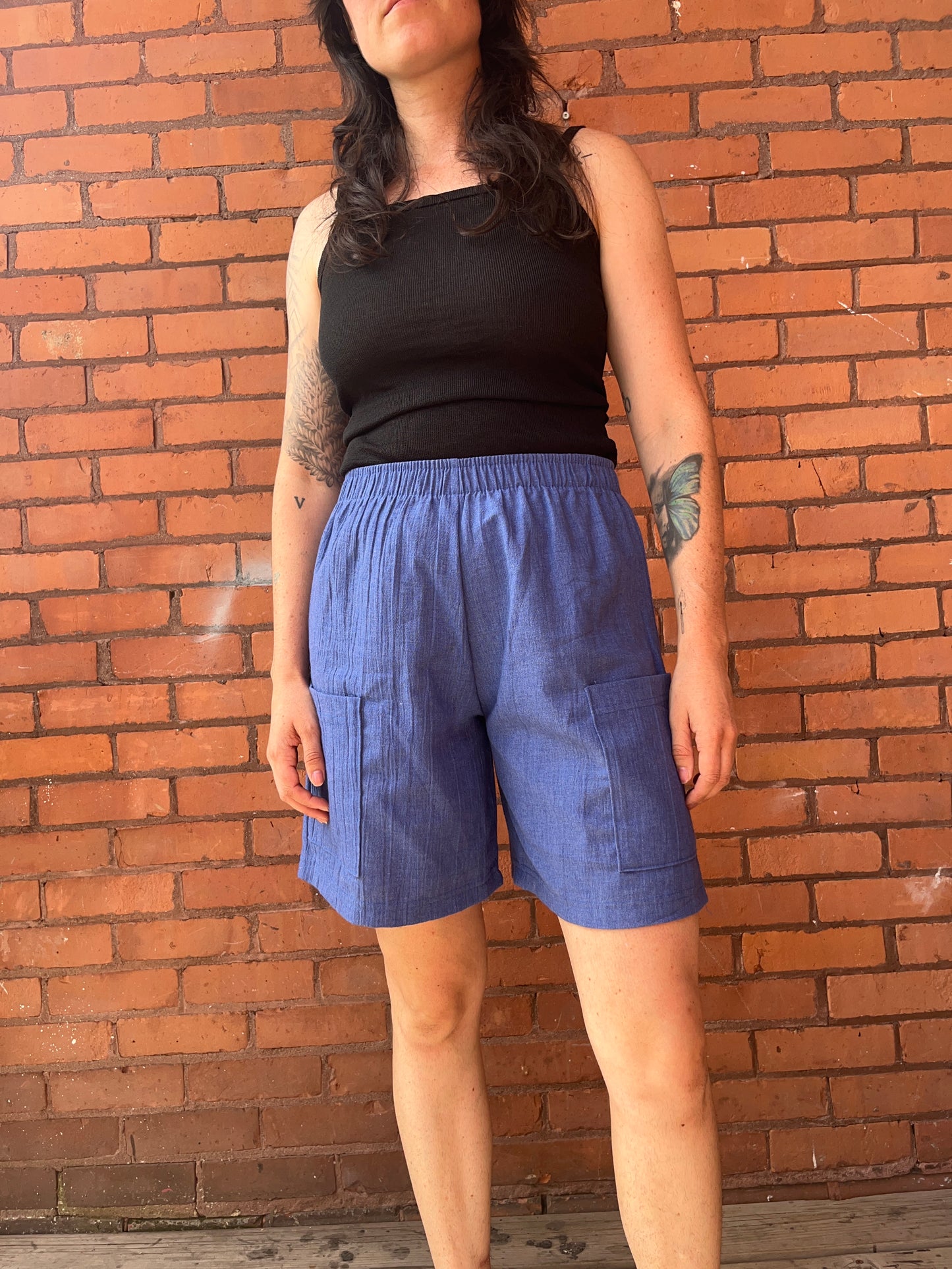 90’s Vintage Cobalt Blue Light Summer Shorts / 28-32 Waist