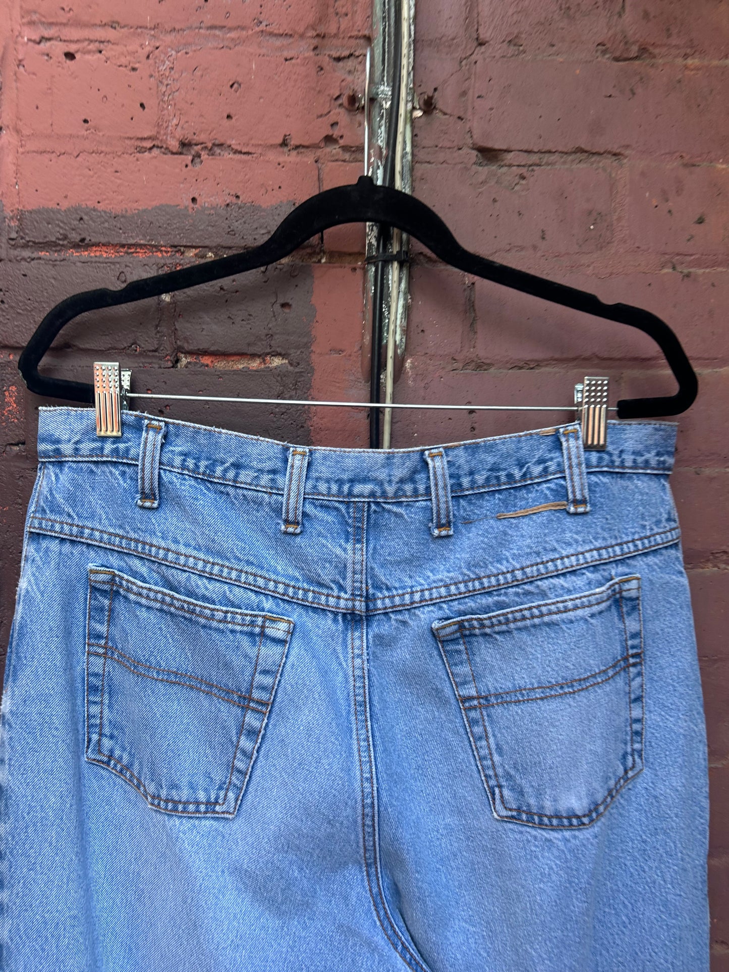 90's Vintage Light Wash Baggy Jeans / 34 Waist