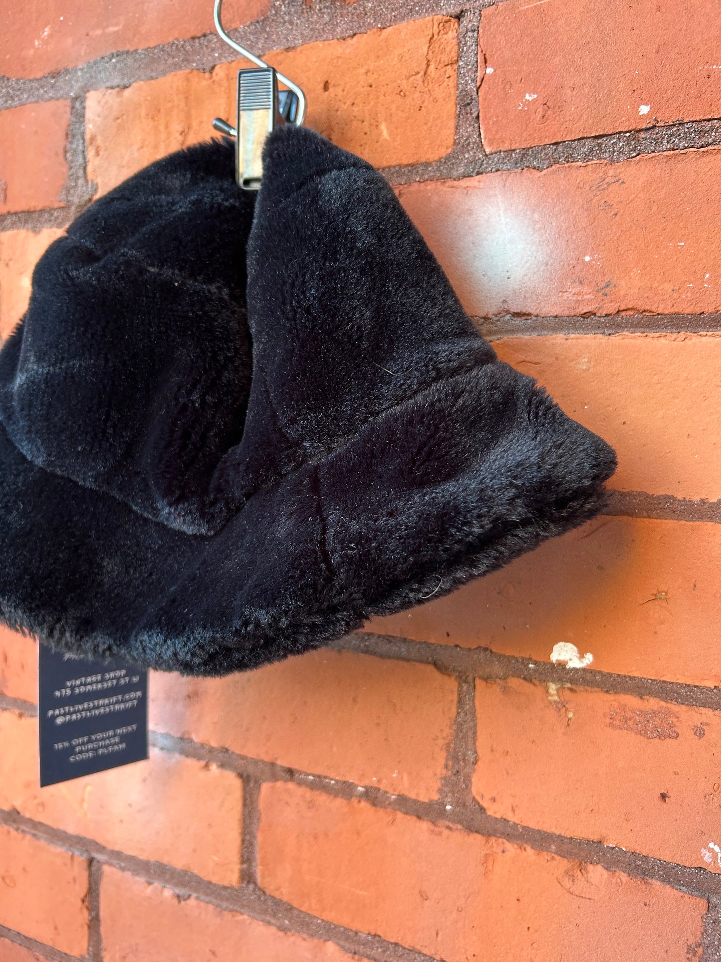 Y2K Vintage Black Plush Bucket Hat