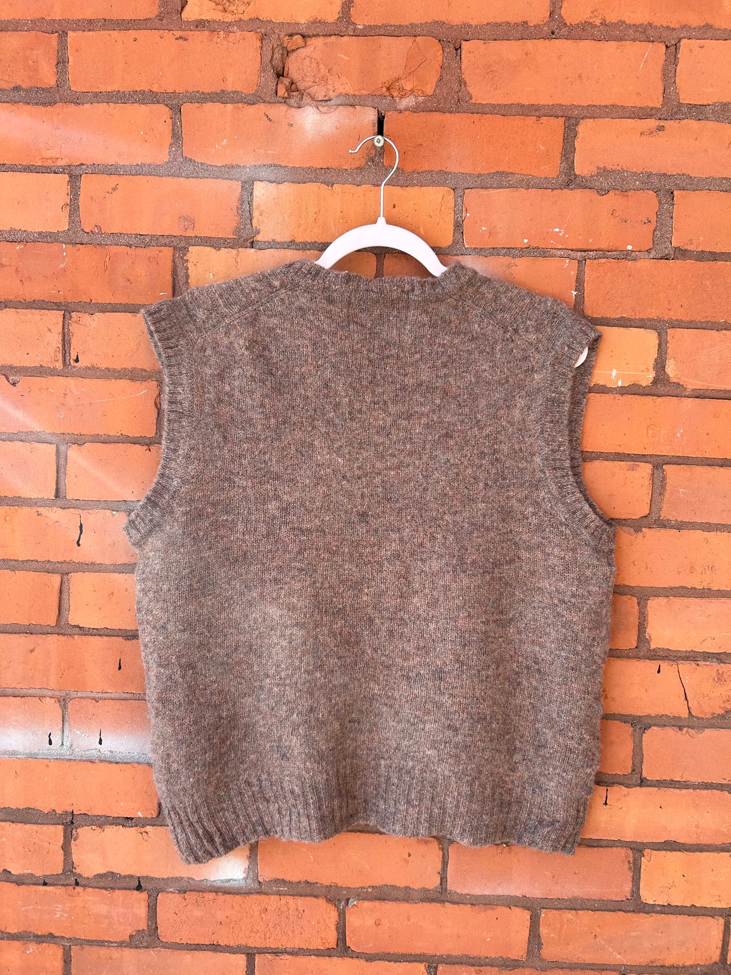90’s Vintage Mauve Shetland Wool Cable Knit Sweater Vest / Size L
