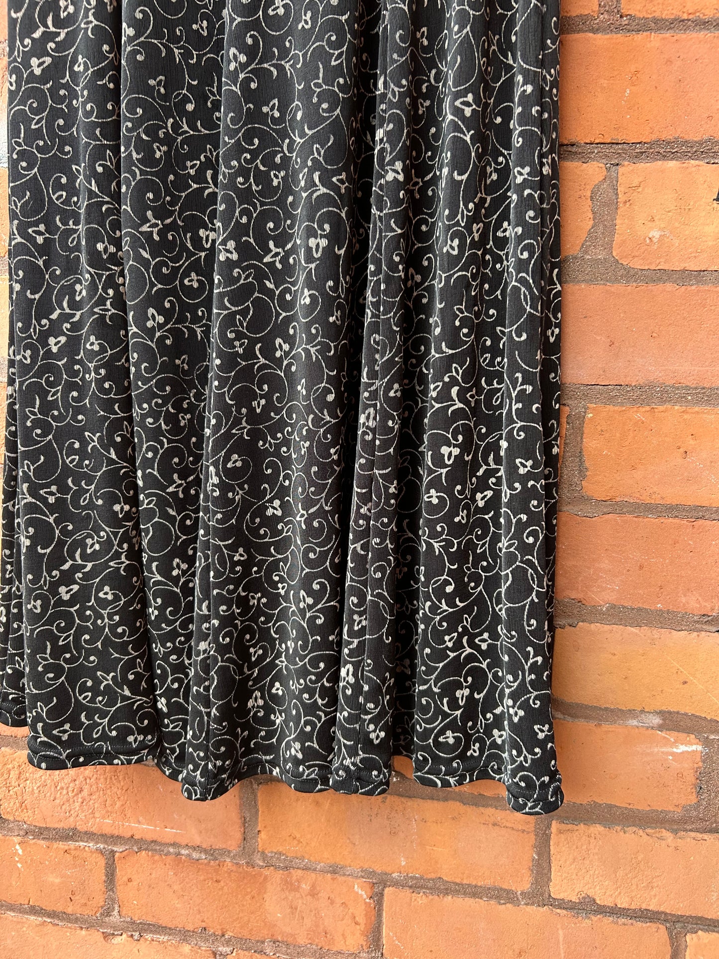 90's Vintage Black & Lavender Vines Slinky Maxi Skirt / 26 - 30 Waist