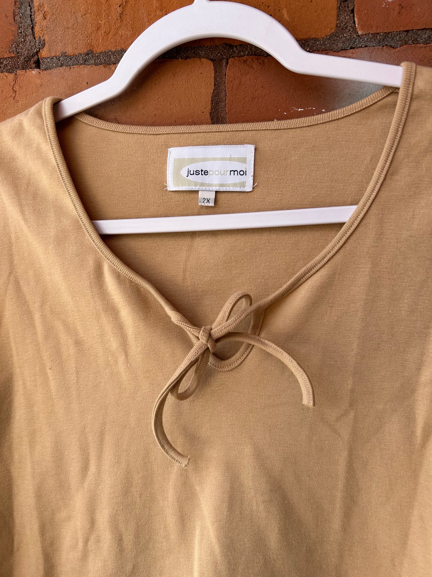 Y2K Vintage Beige Tie Chest Tee / Size 2X