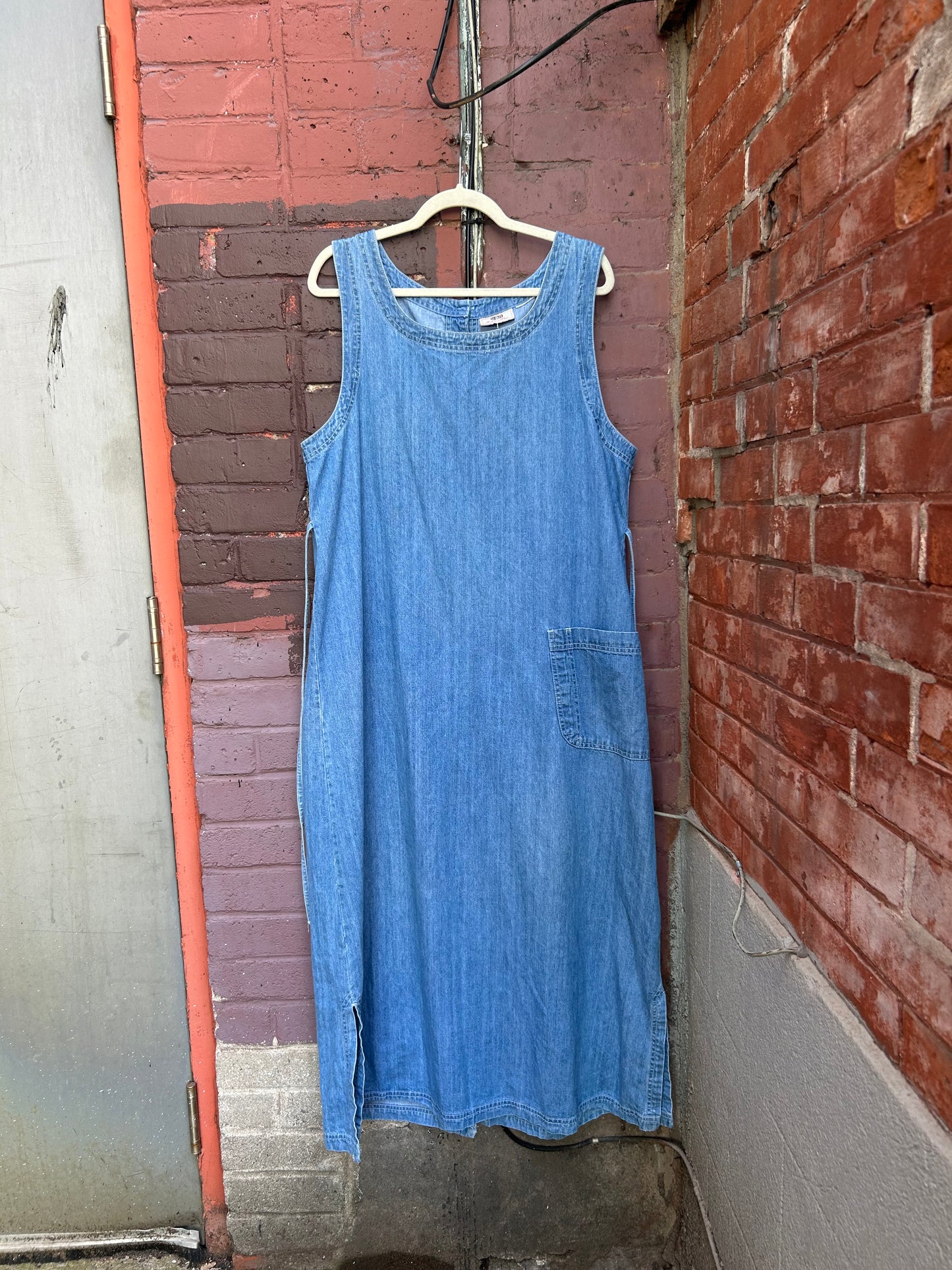 90's Vintage Light Denim Button Up Maxi Dress / Size XL