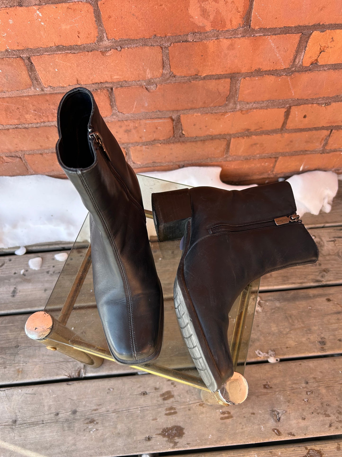 90’s Vintage Black Leather Square Toe Boots / Size 7