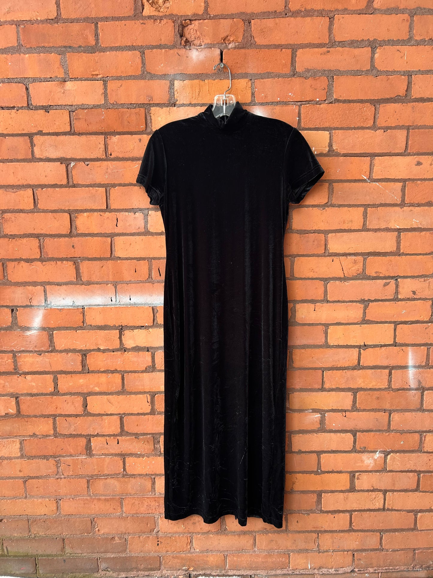 90’s Vintage Black Velvet Mockneck Maxi Dress / Size 8-10