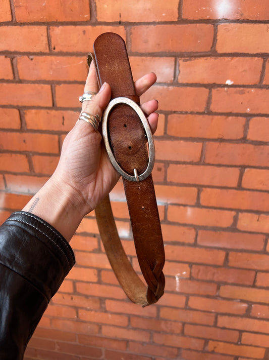 90’s Vintage Brown Leather Oval Buckle Belt / 34 - 38 Waist