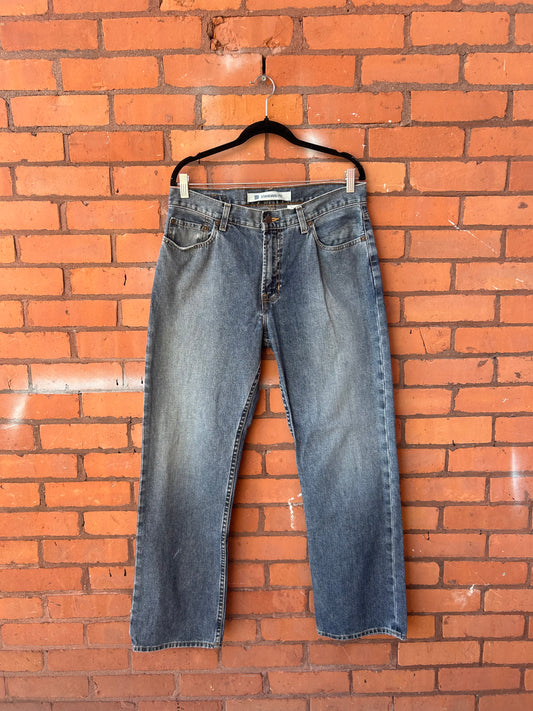 Y2K Vintage Gap Faded Blue Mid Rise Straight Leg Jeans / 34 Waist