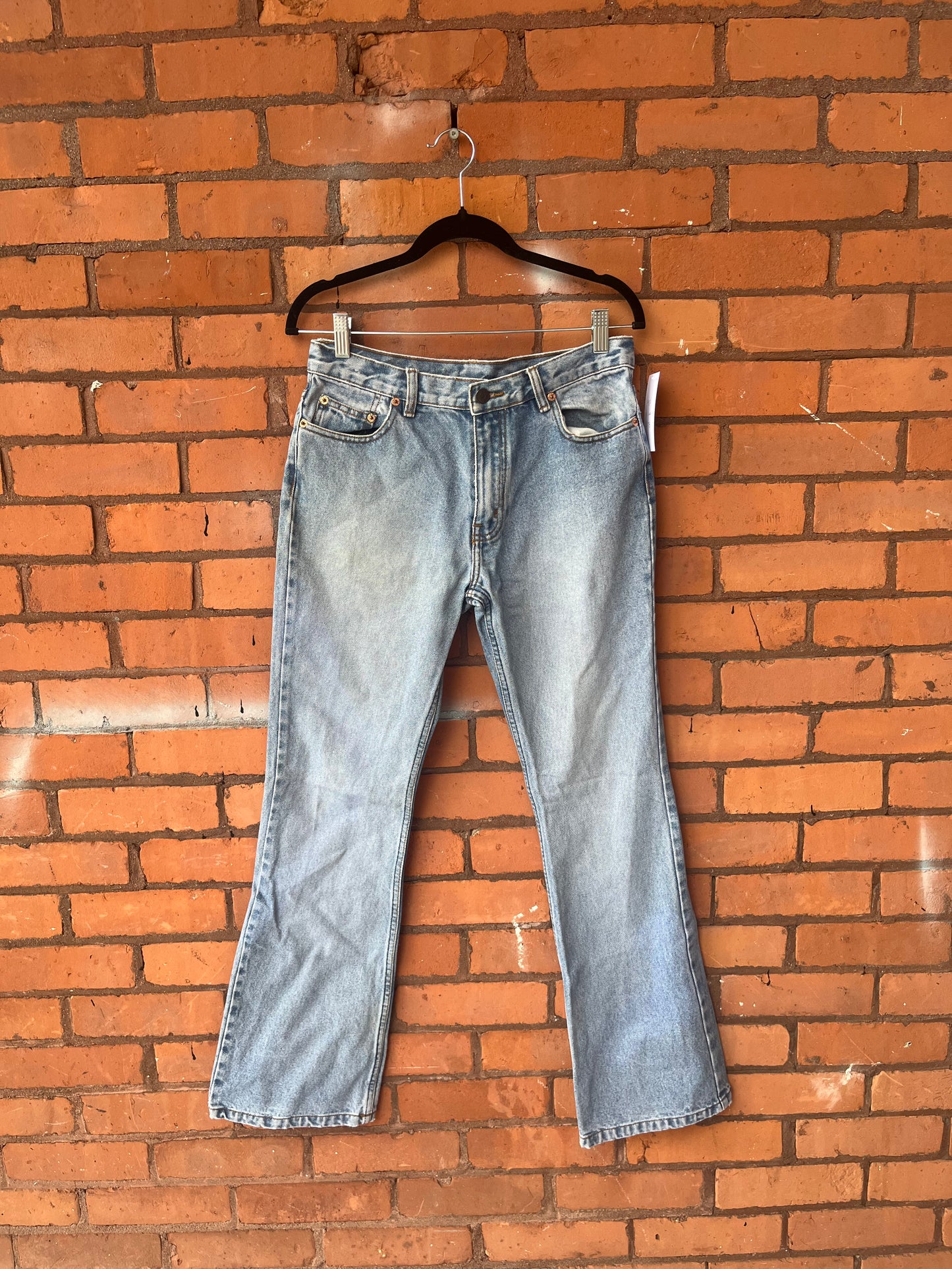 90’s Vintage Levi’s 502 Light Wash Flare Jeans / 31 waist