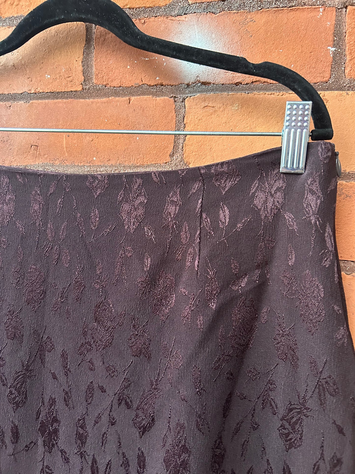 90’s Vintage Burgundy Floral Mini Skirt / 34 Waist