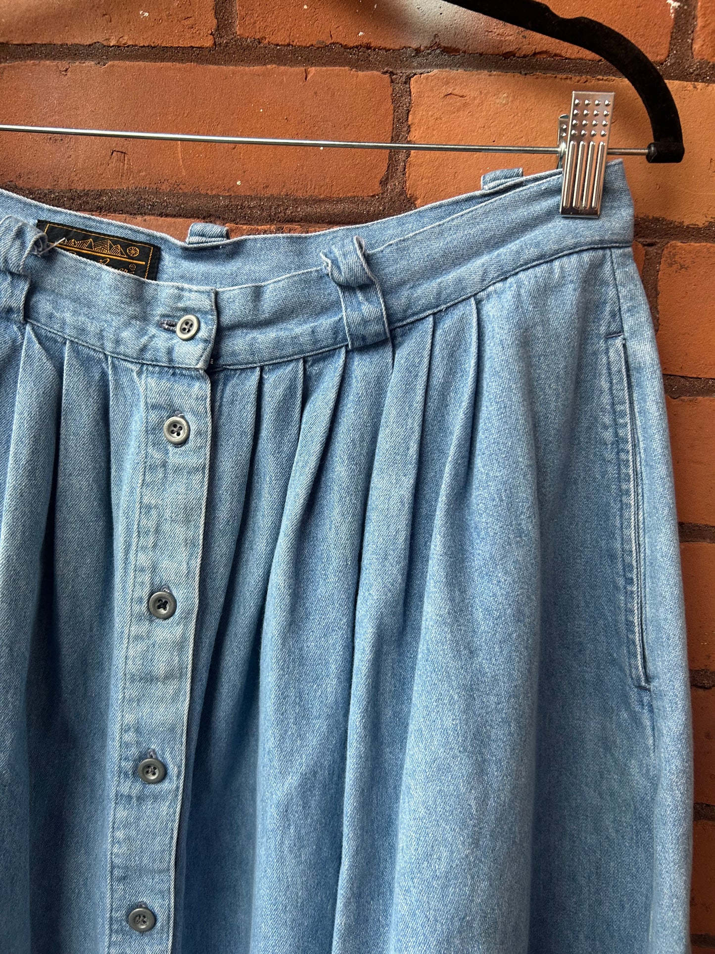 90’s Vintage Denim Button Down Maxi Skirt / 32 Waist