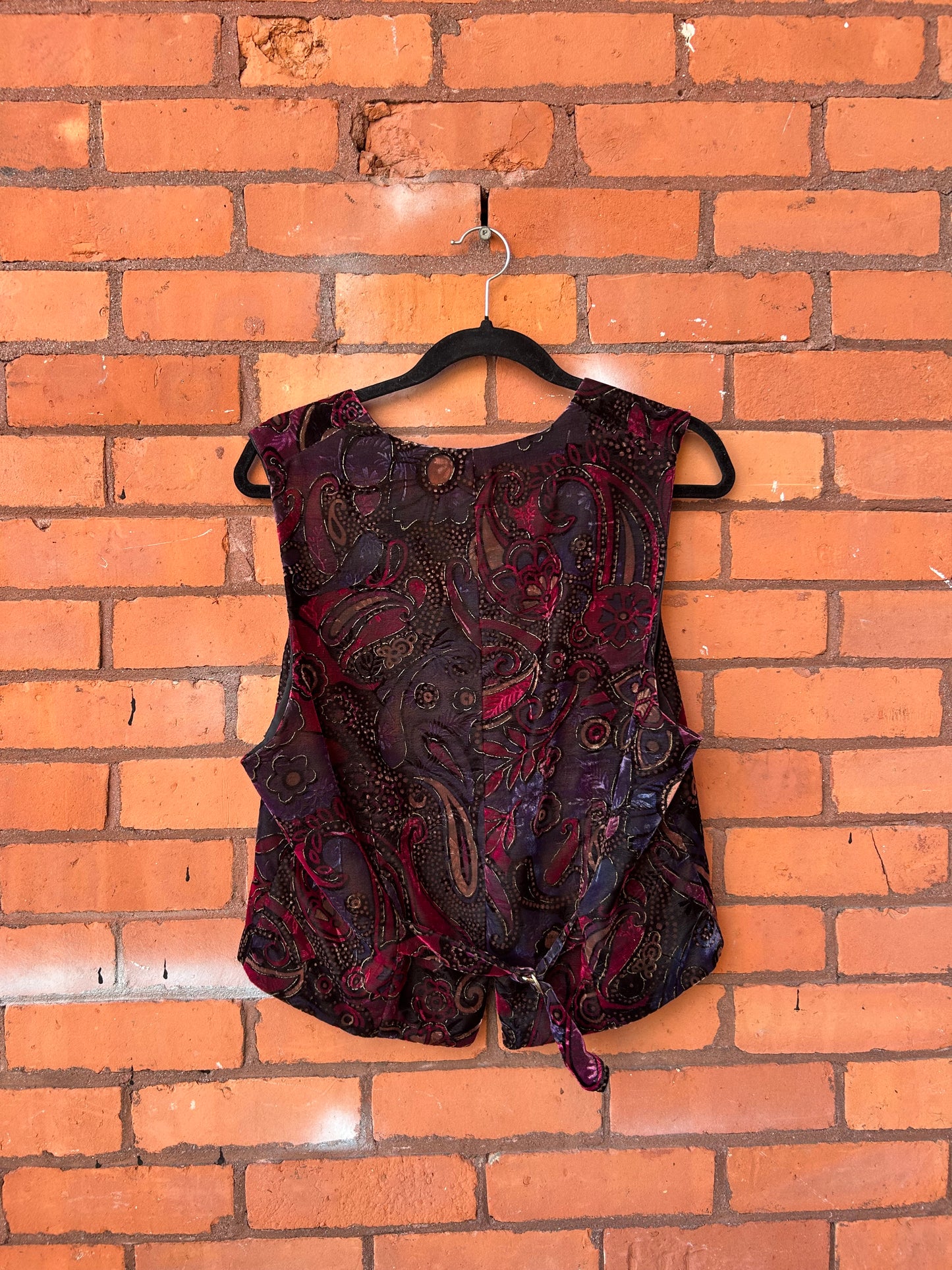 90’s Vintage Paisley Velvet Cropped Vest / Size L