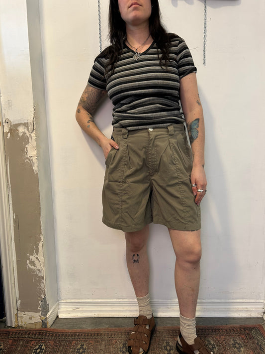 Y2K Vintage Green Pleated Cargo Shorts / 34 Waist