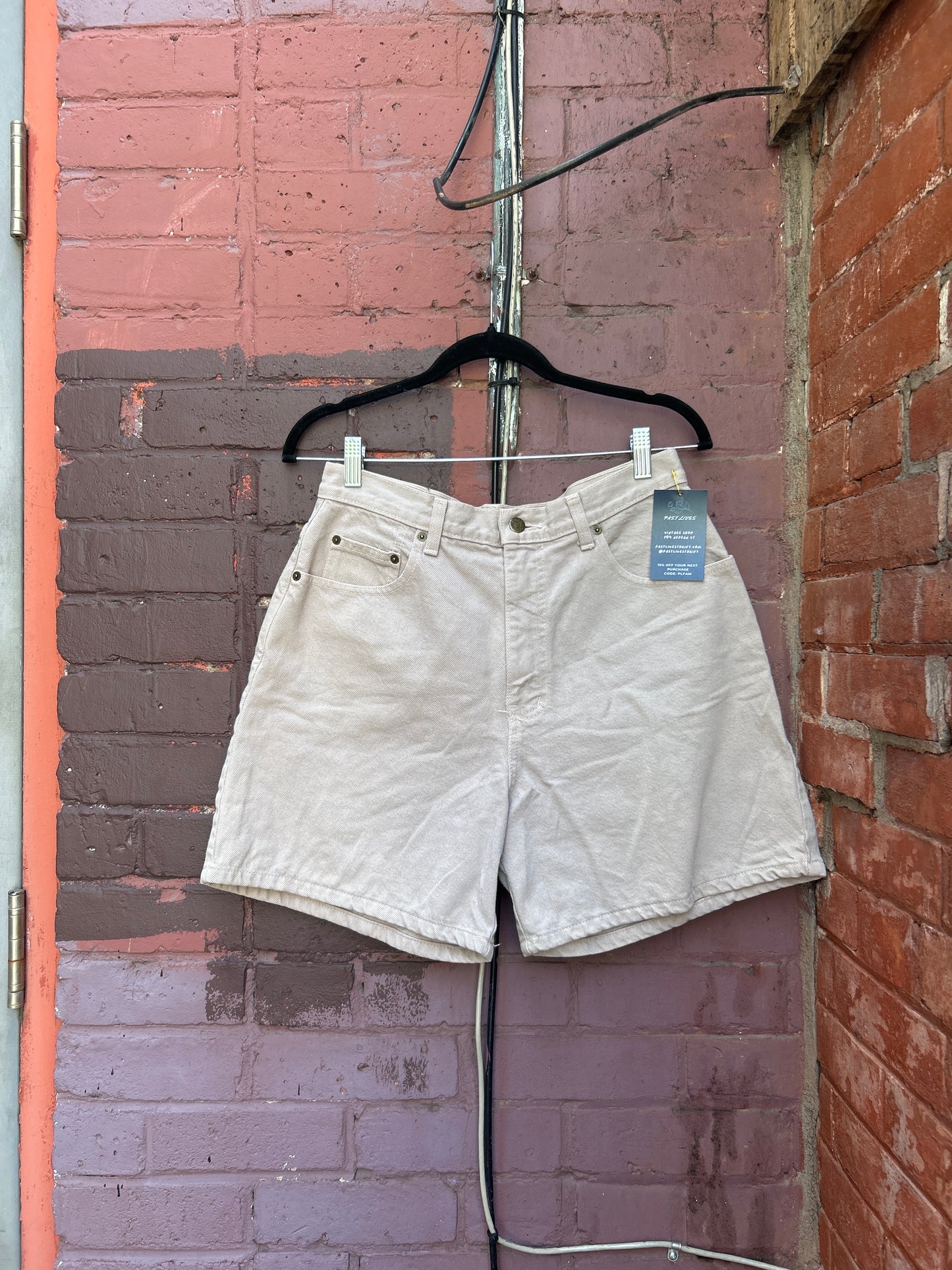 90's Vintage Beige Denim Mid Length Shorts / 32 Waist