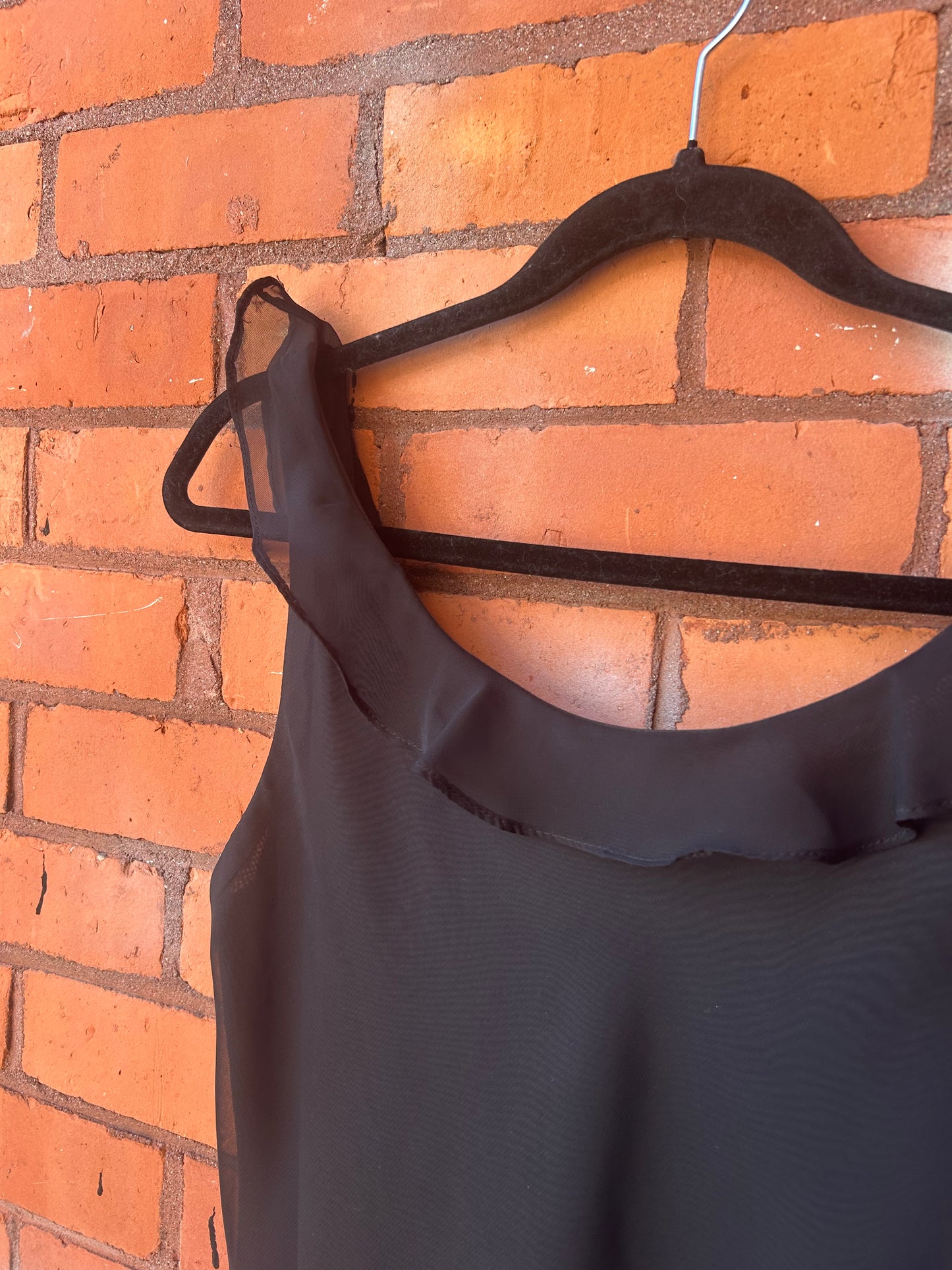 90’s Vintage Black Ruffle Bow Dress / Size 10