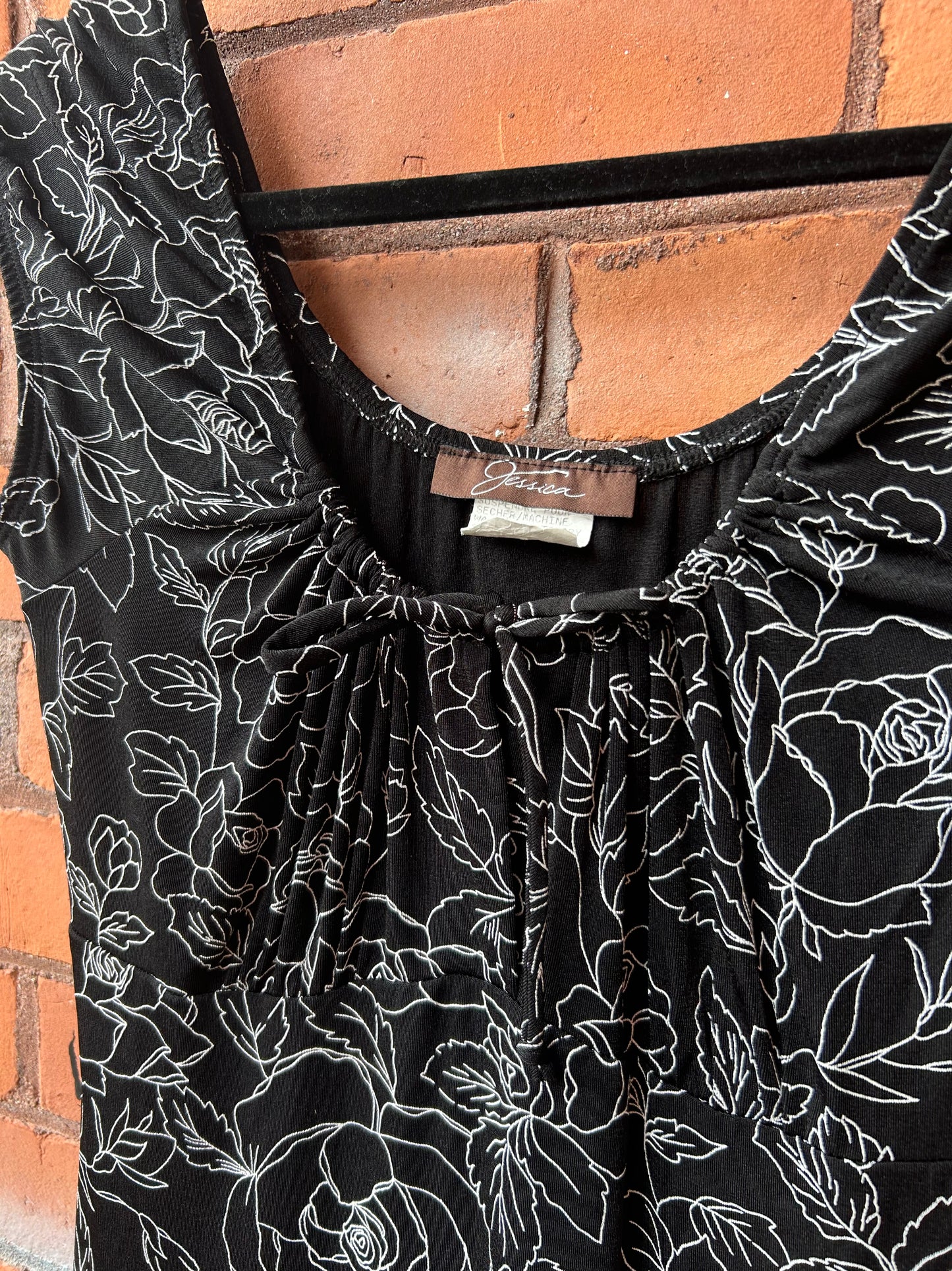 90’s Vintage Slinky Black & White Rose Print Drop Waist Tiered Dress / Size 8-10