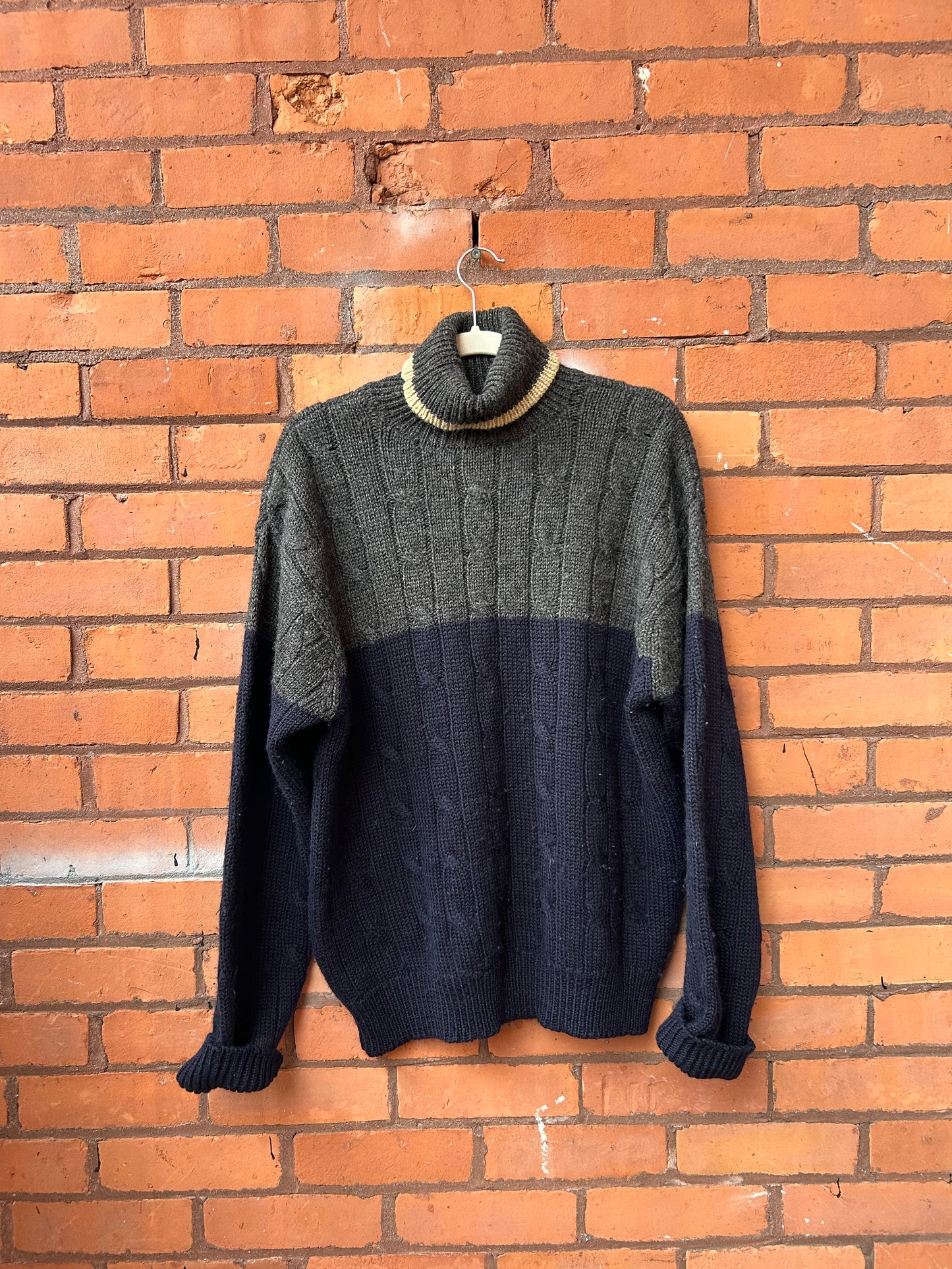 90’s Vintage J Crew Navy & Grey Colour Block Wool Turtle Neck Sweater / Size XL