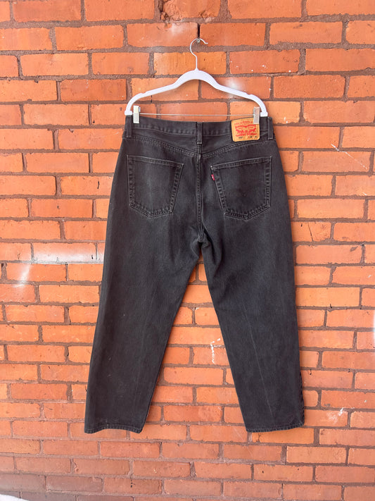Y2K Vintage Levi’s 550 Black Relaxed Jeans / 36 Waist
