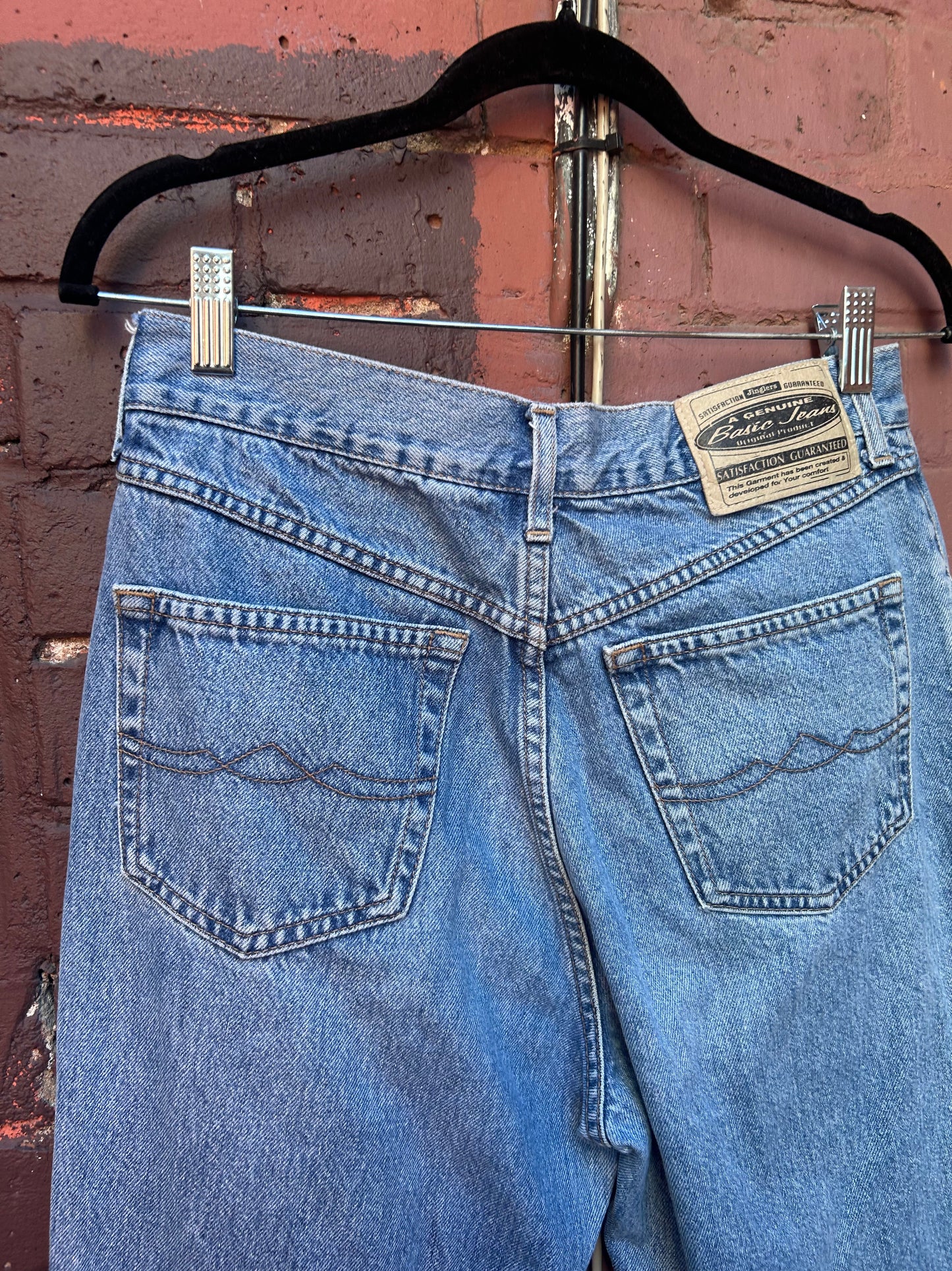 90's Vintage Light Wash Curve Jeans / 30 Waist
