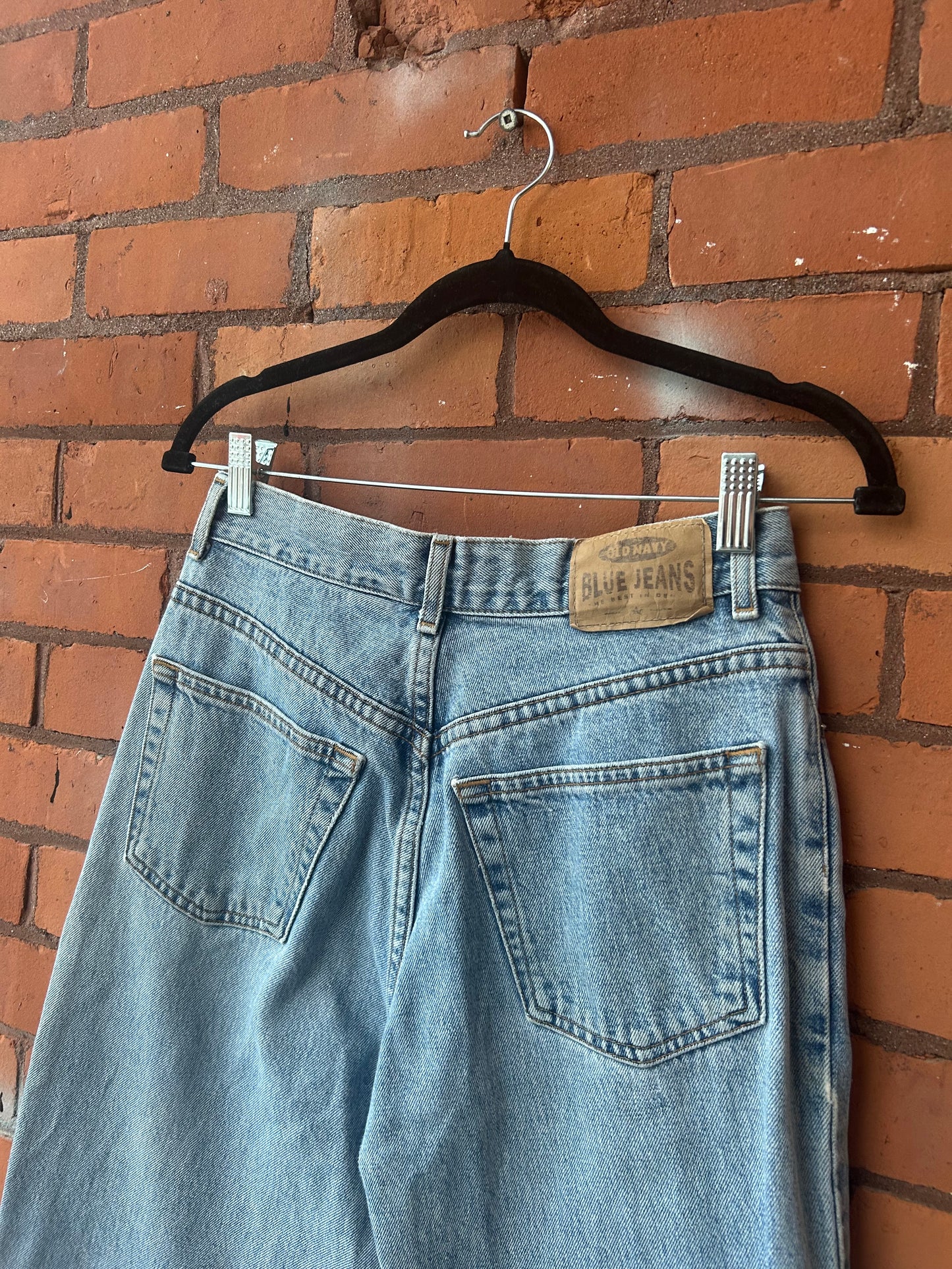 90’s Vintage Classic Light Wash Jeans / 29 Waist