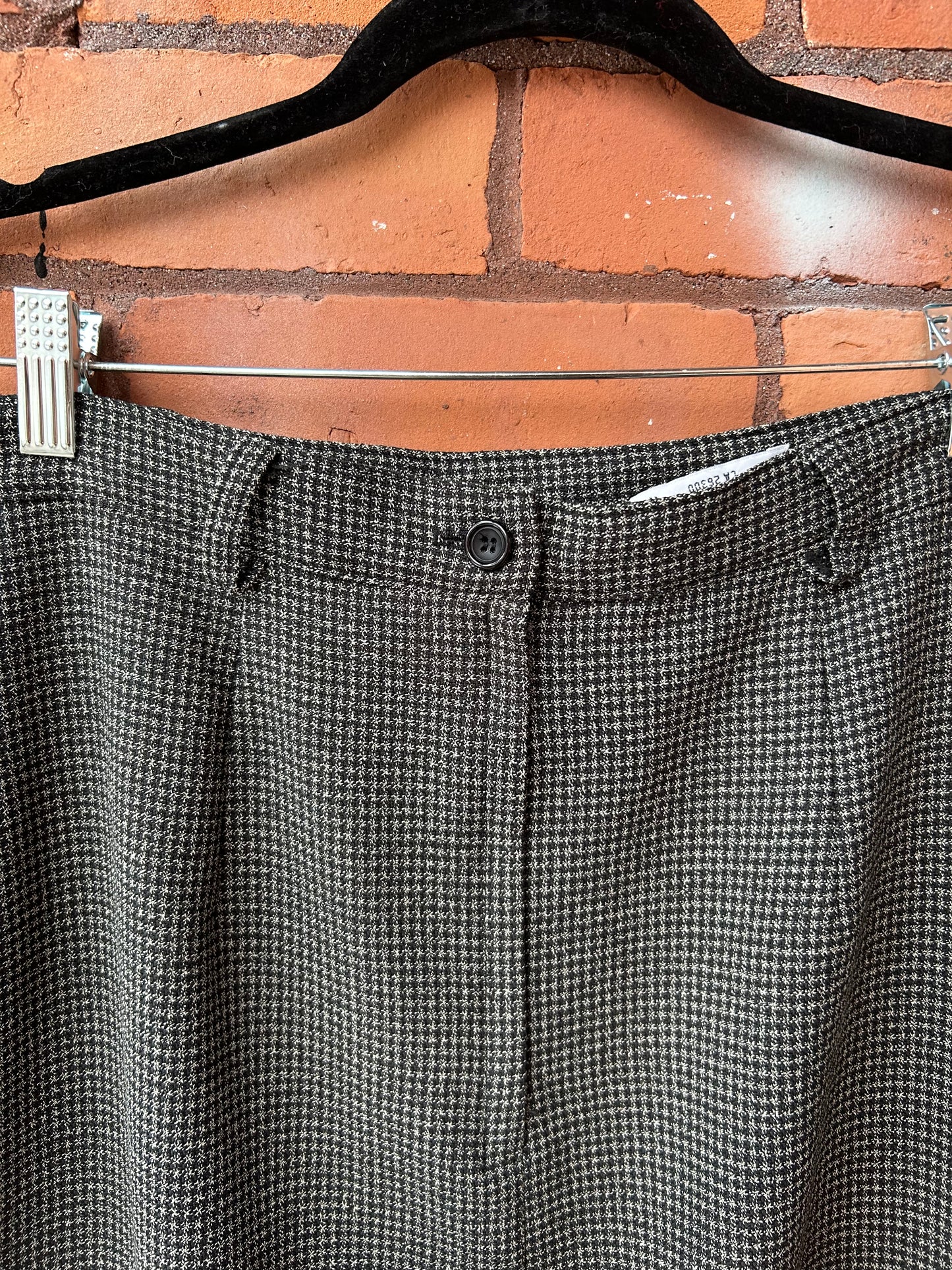 90‘s Vintage Grey & Black Gingham Maxi Skirt / 28 Waist