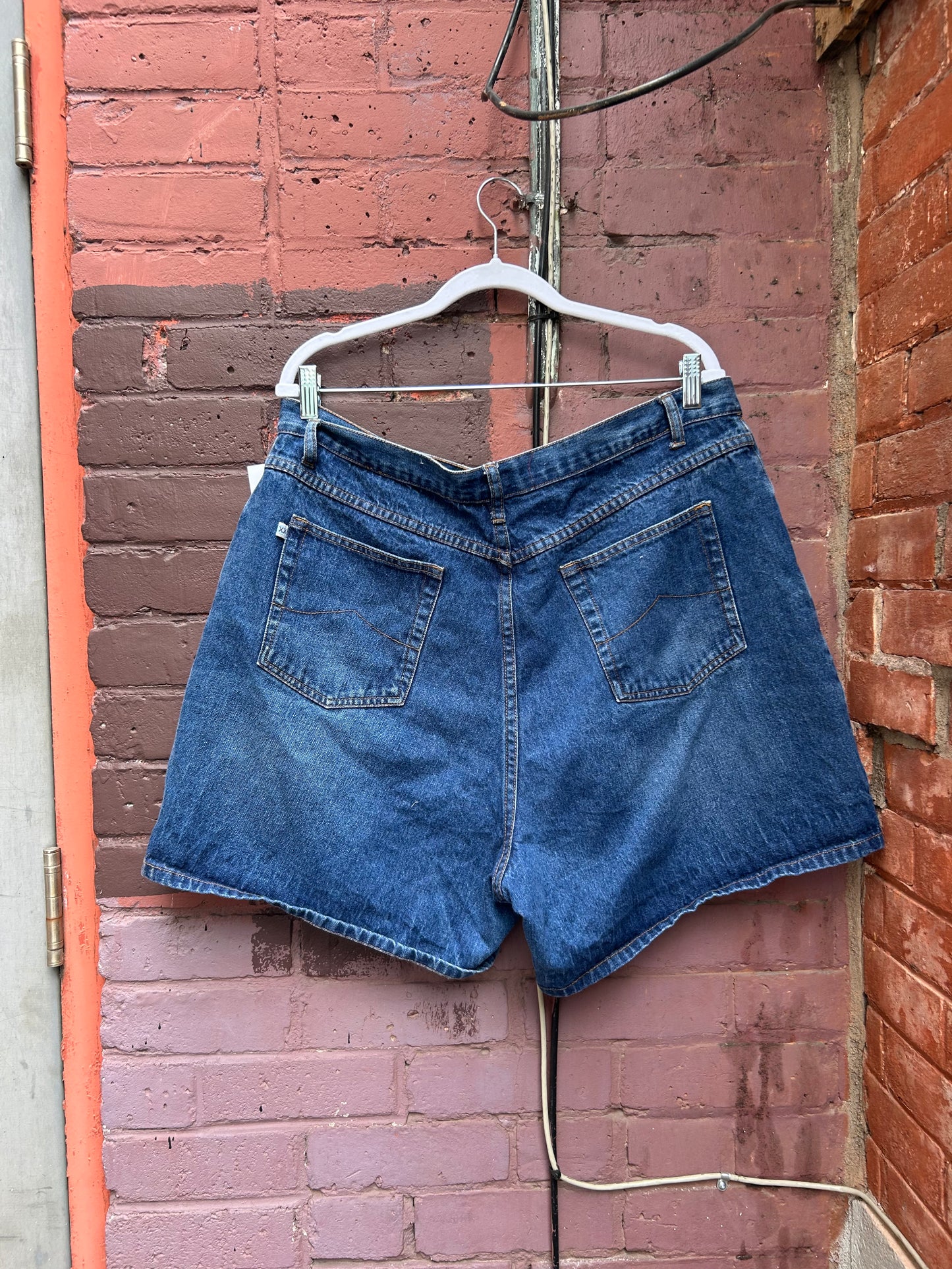 90's Vintage Classic Blue Denim Shorts / 40 Waist