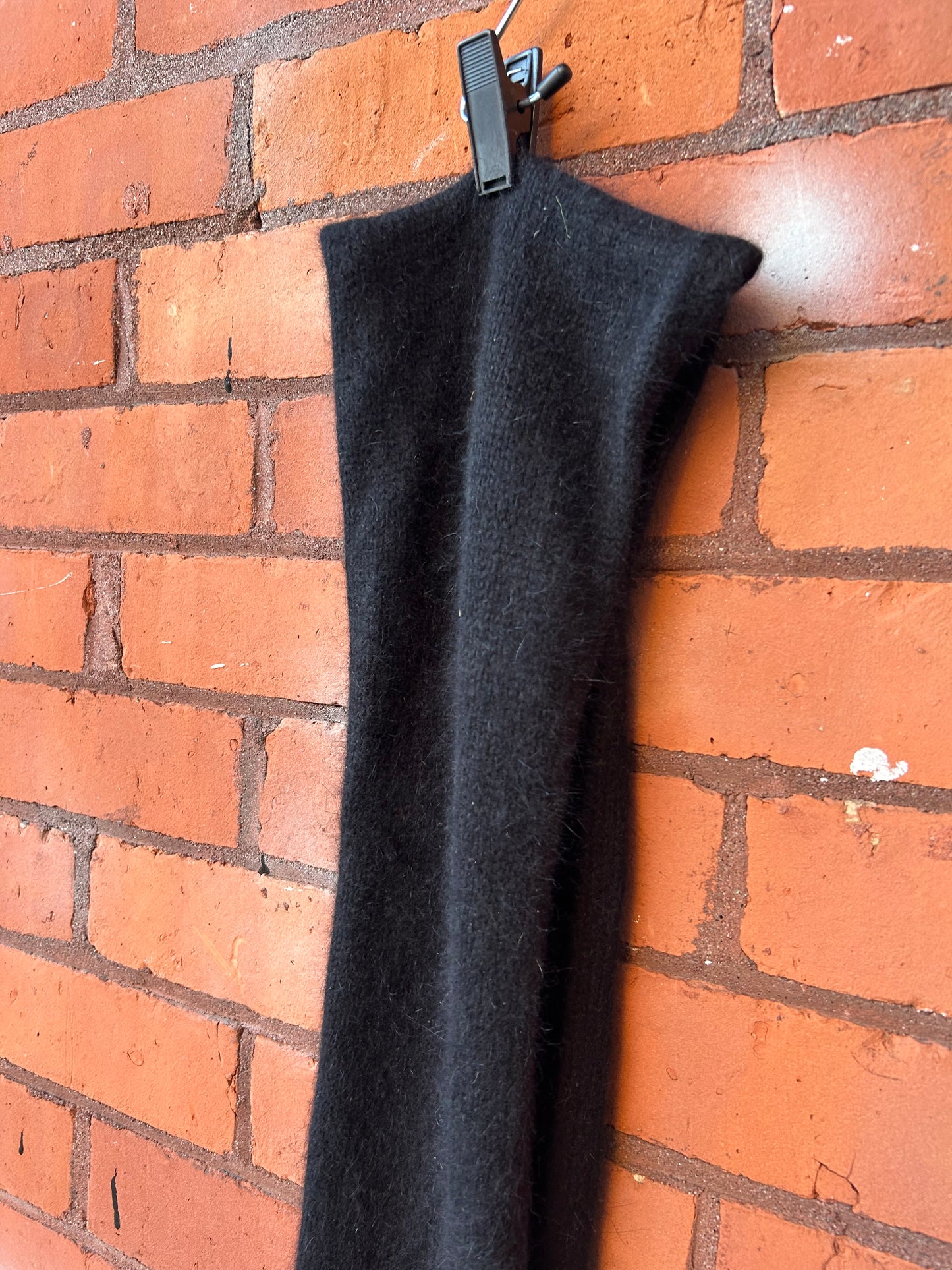 Y2K Vintage Black Angora Wool Skinny Scarf