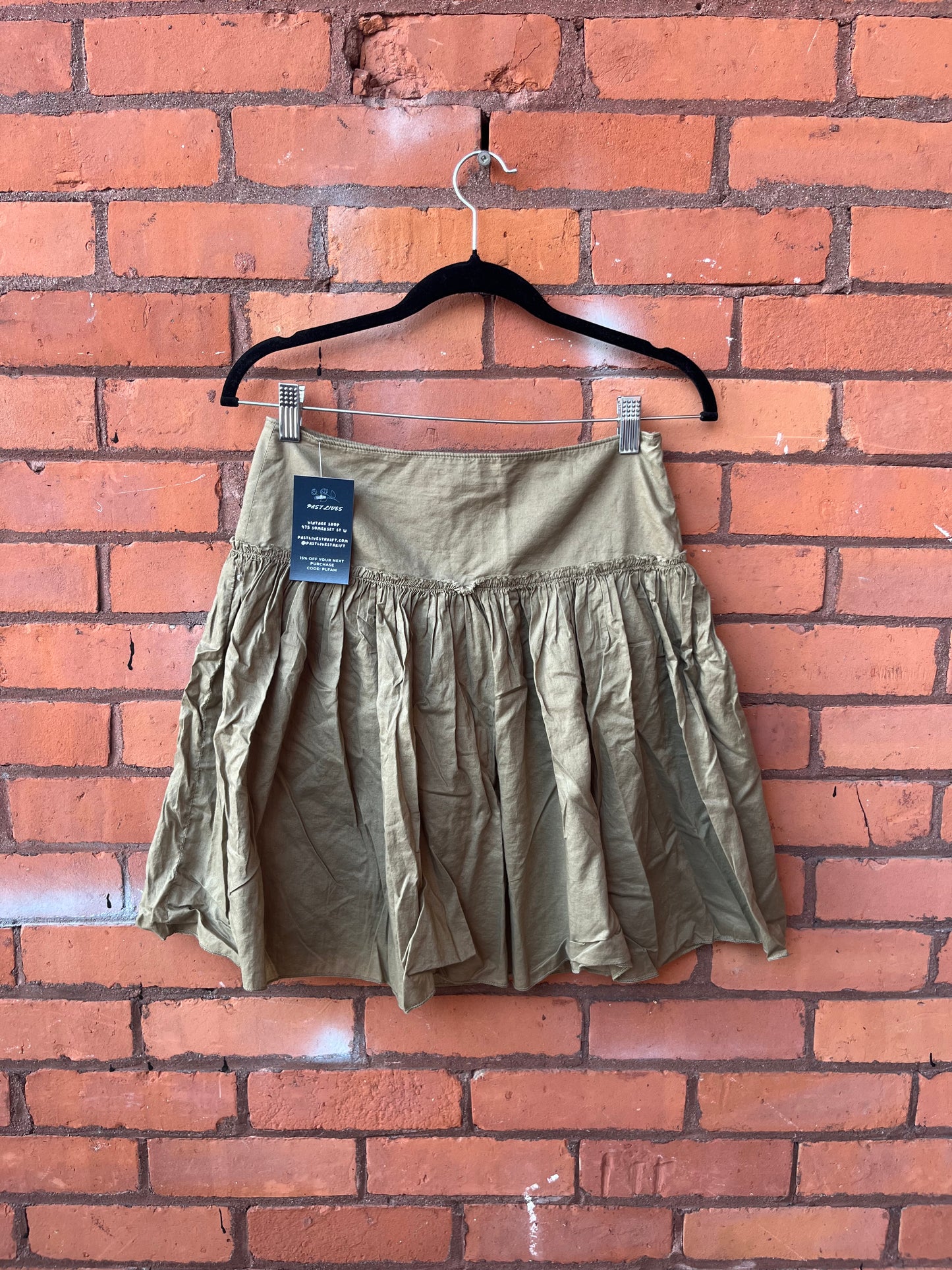 Y2K Vintage Gap Olive Green Tier Mini Skirt / 28 Waist