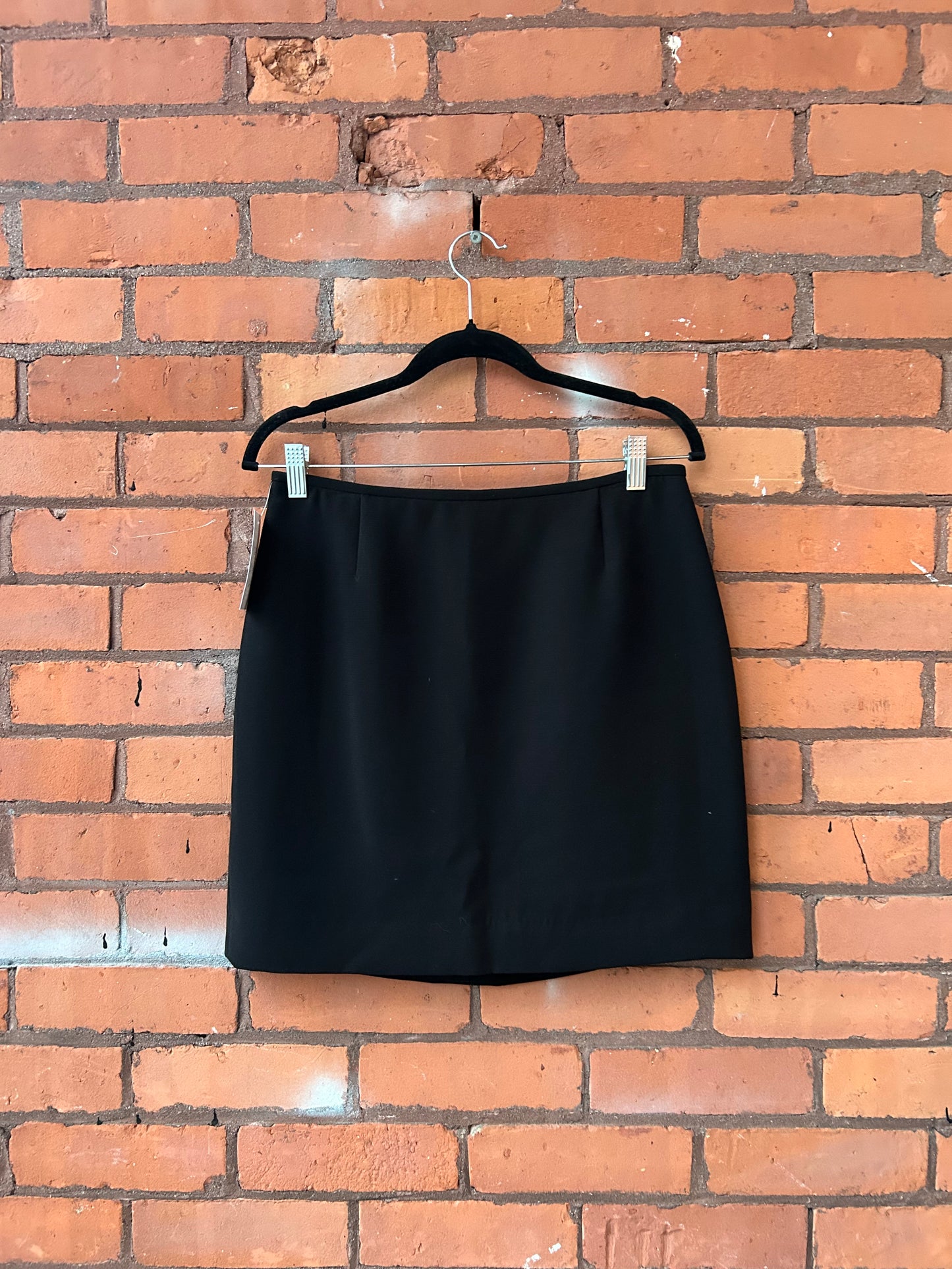 Y2K Vintage Black Mini Skirt / 30 Waist